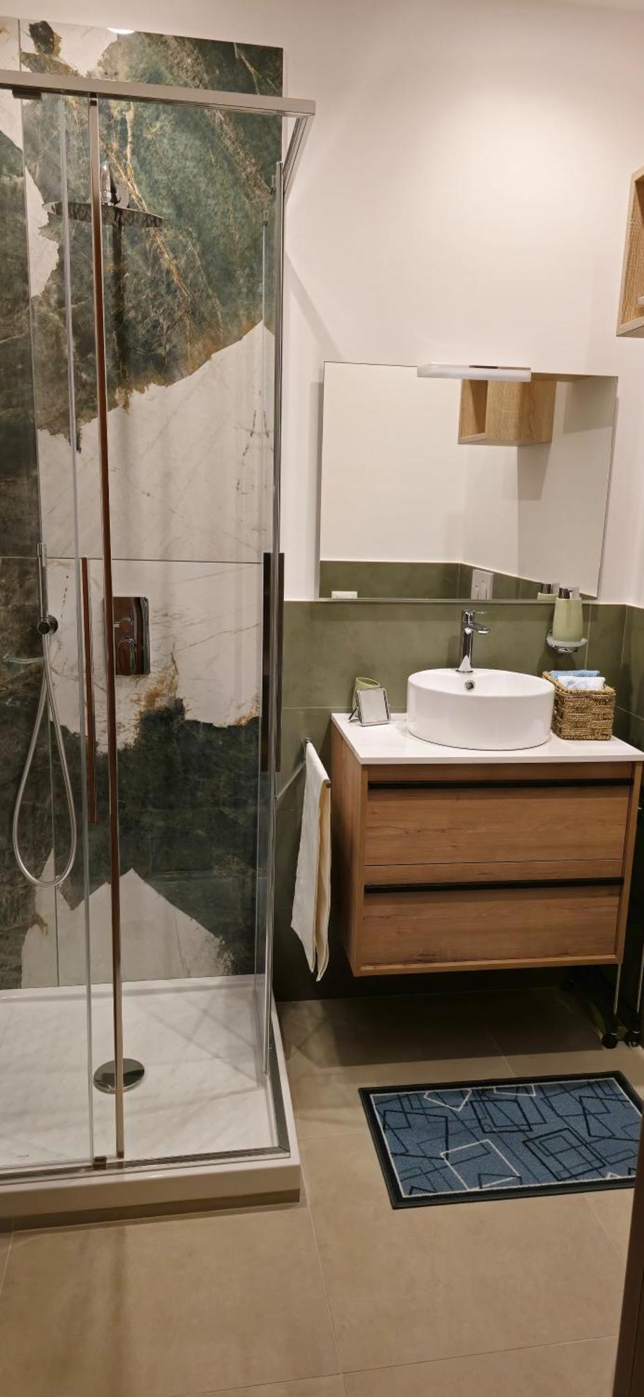 Cornelia Battistini - Ampia Con Bagno Privato *