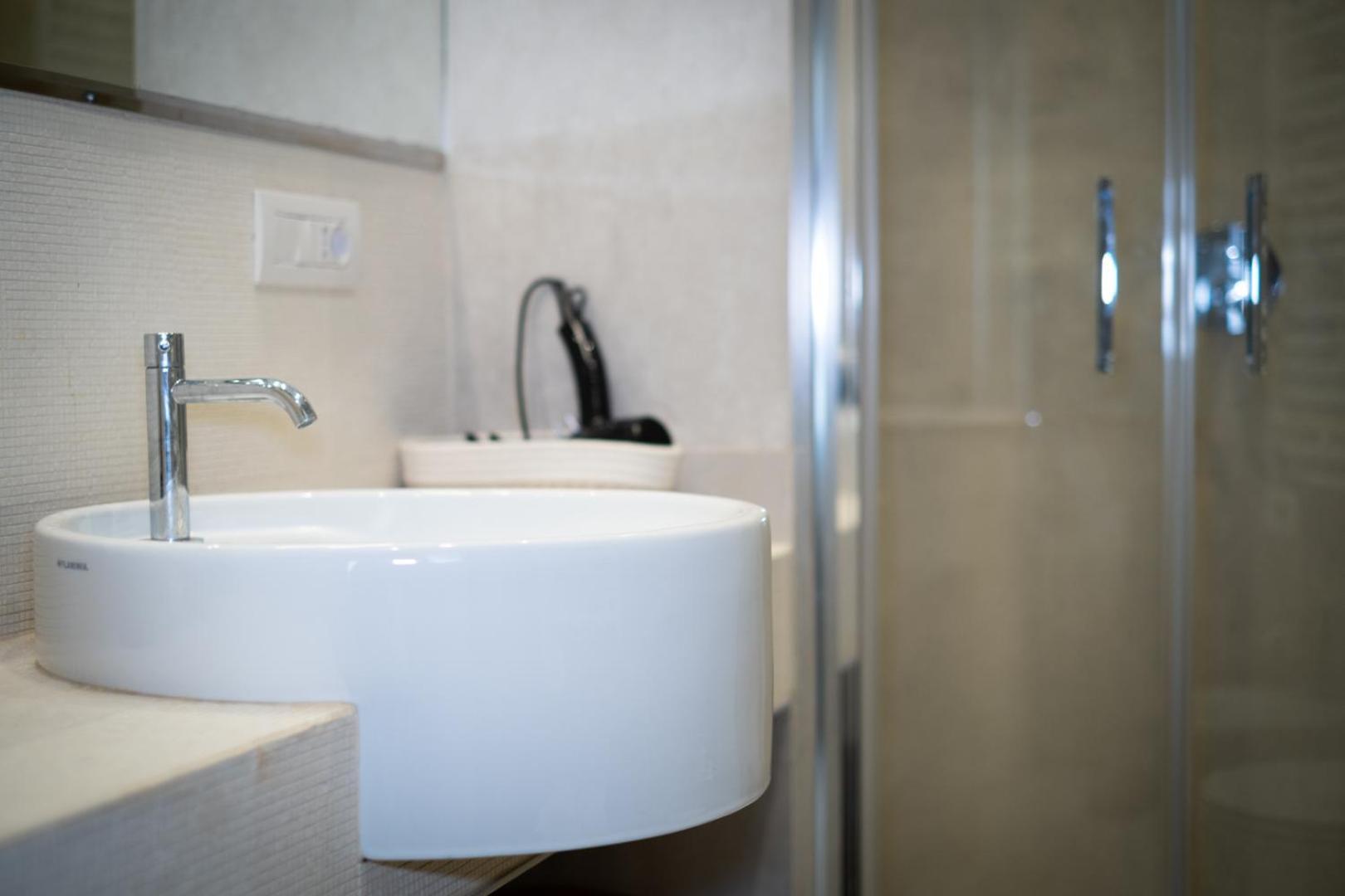 Elegant And Luxury @altare Della Patria Apartment
