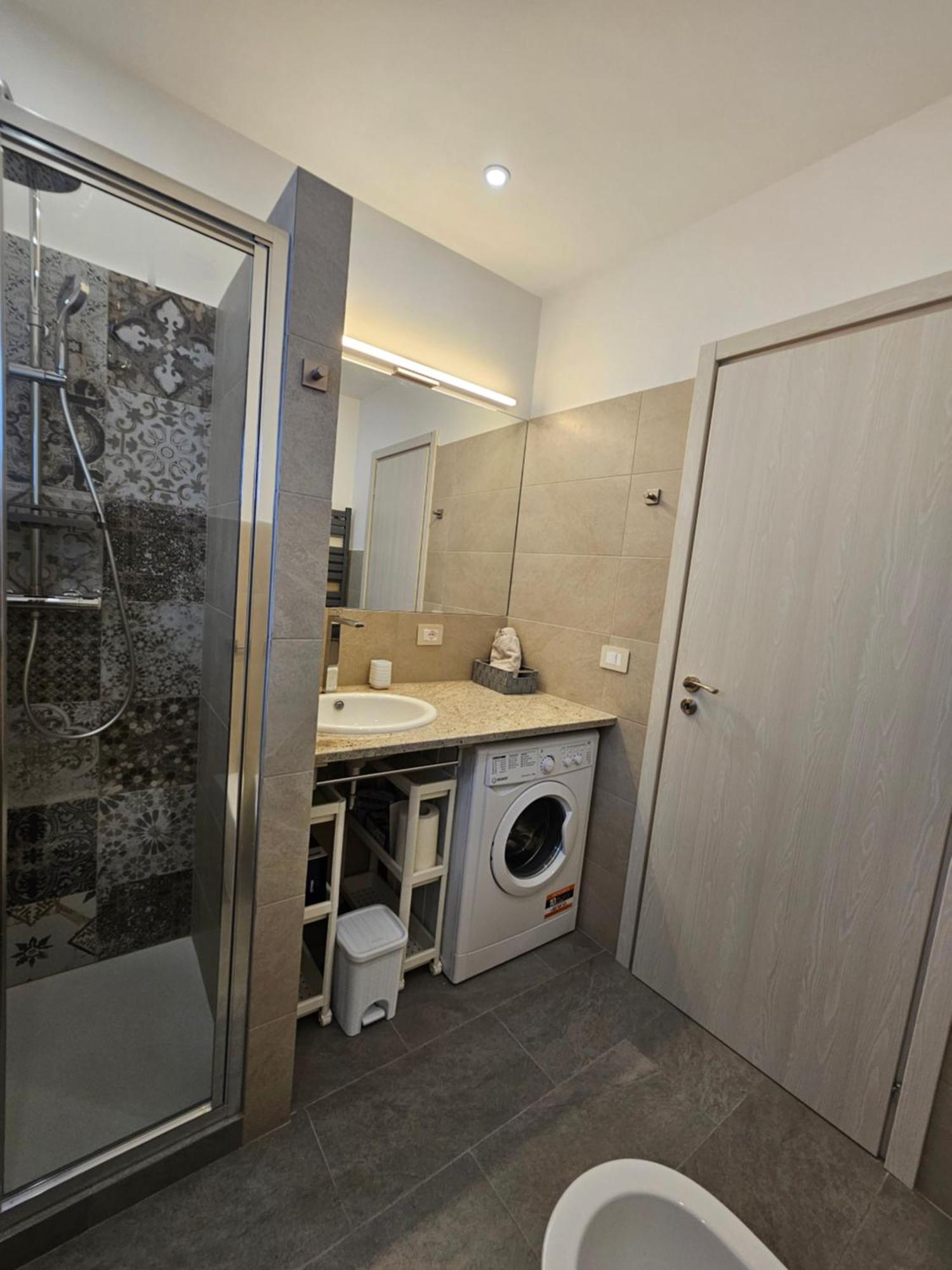 You'rhomesuite Apartment *