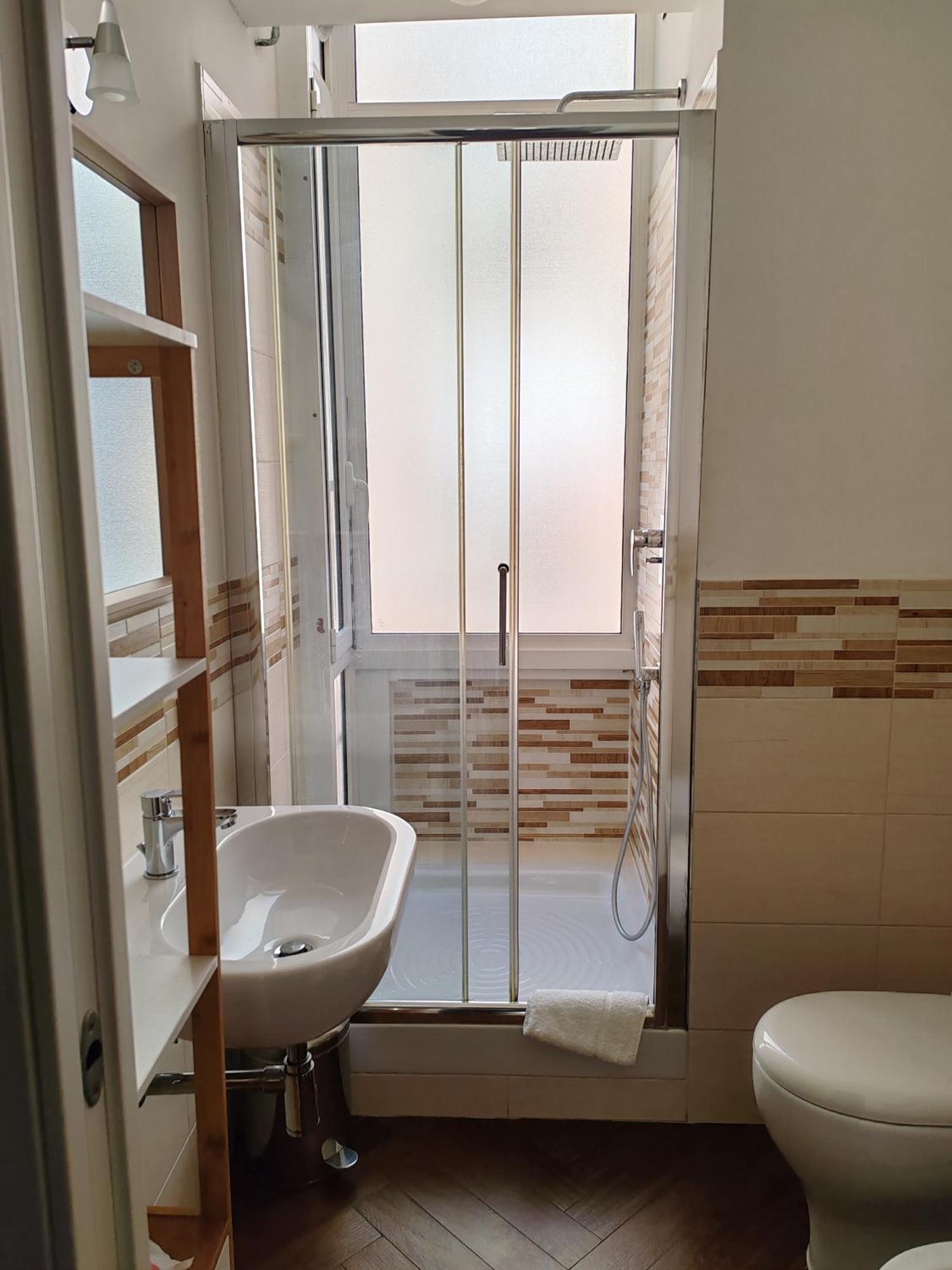 Rome Apartment Appiano Fs Wifi Netflix Sky 2 Stops From San Pietro Holiday home Rome