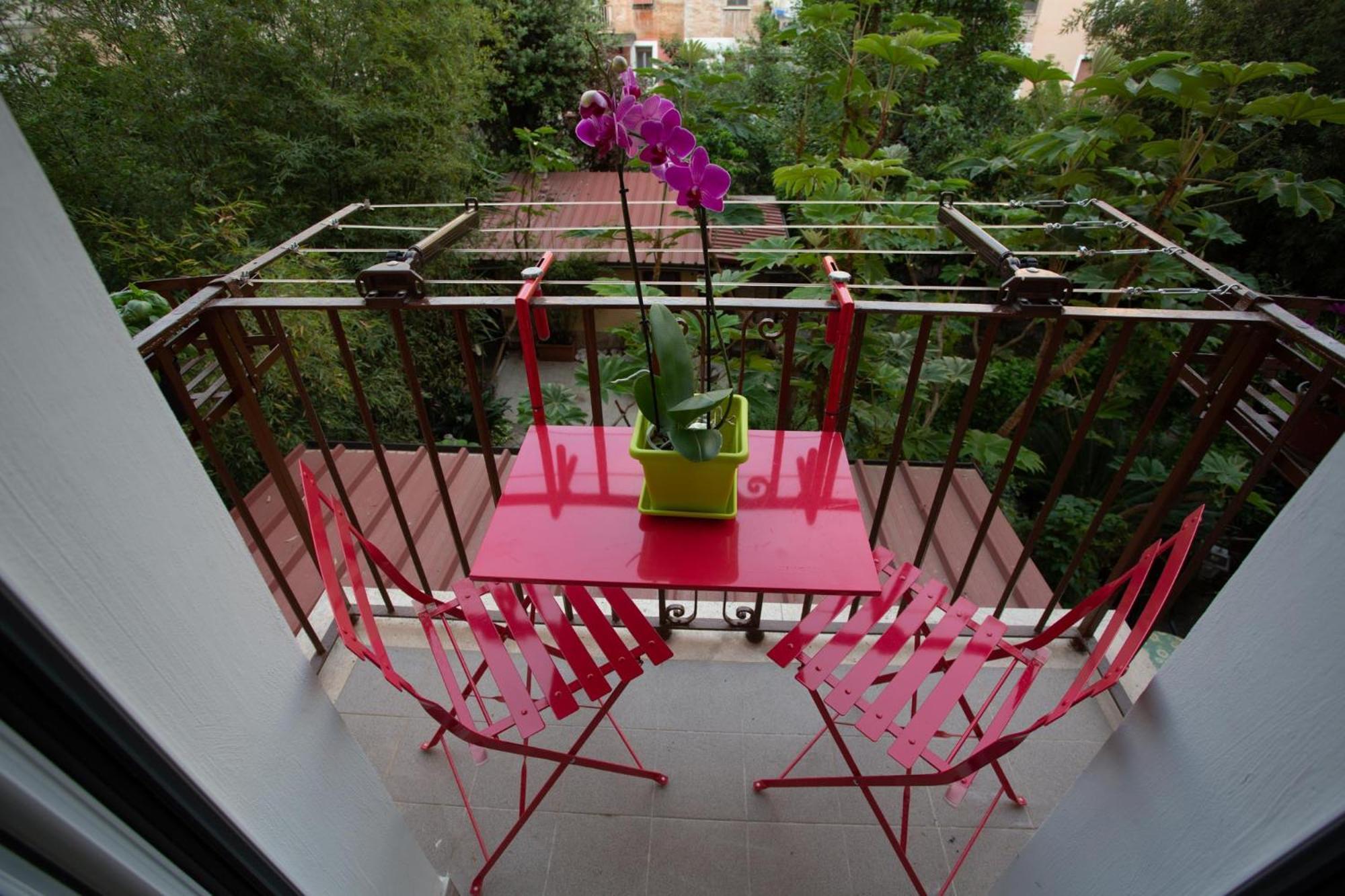 2suitesintrastevere * Rome