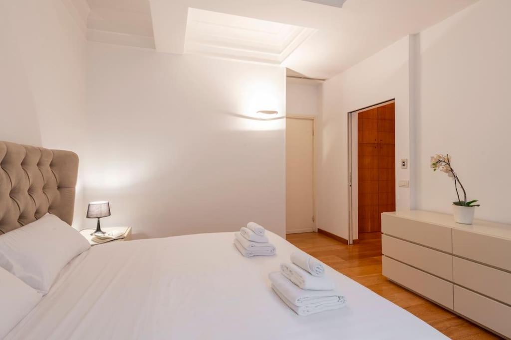 2 - Exclusive 2bedroom & 2bathroom *