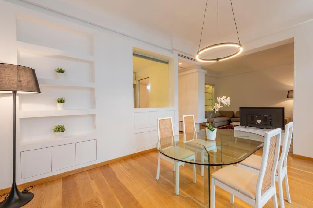 2 - Exclusive 2bedroom & 2bathroom