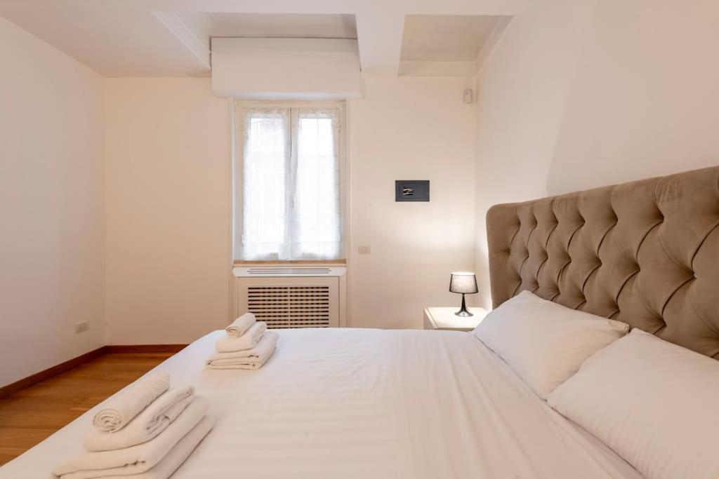 2 - Exclusive 2bedroom & 2bathroom Apartment