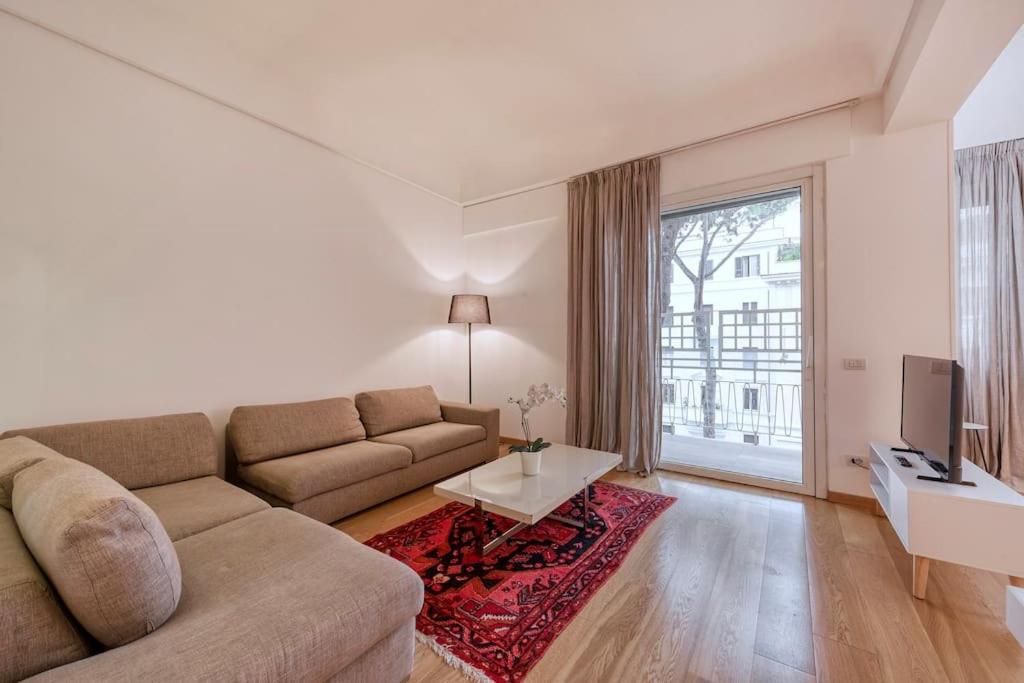 2 - Exclusive 2bedroom & 2bathroom Rome