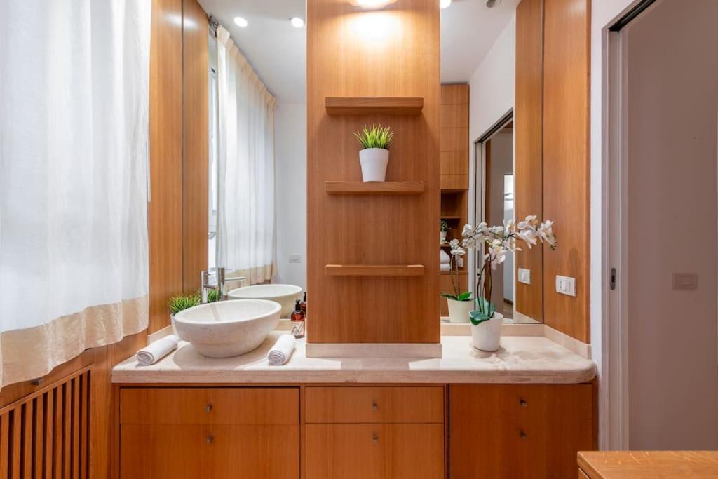 2 - Exclusive 2bedroom & 2bathroom Rome