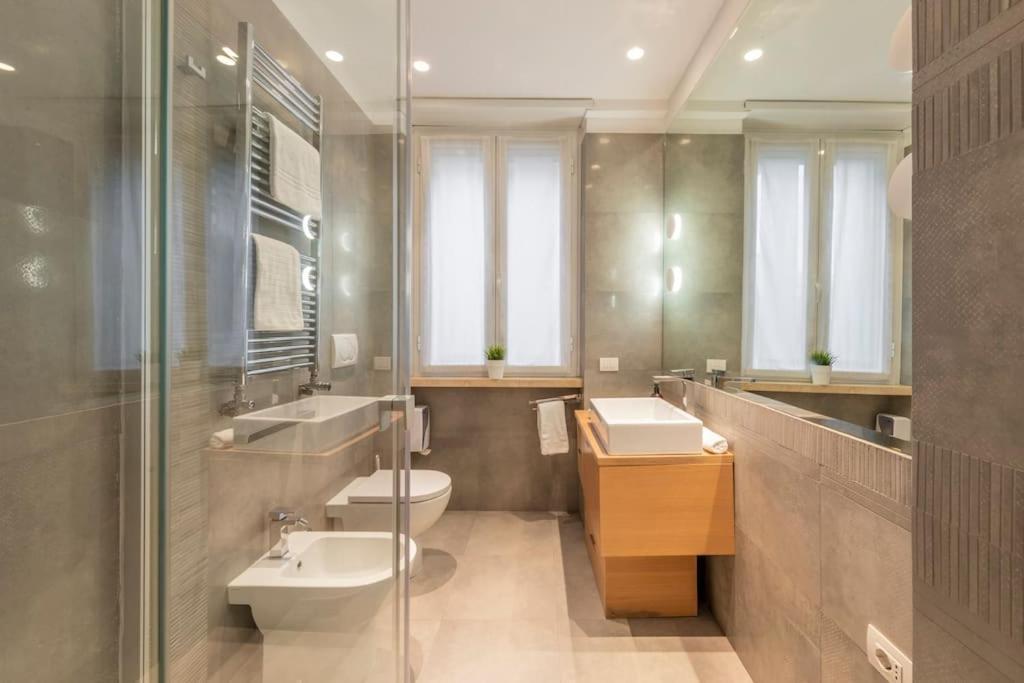 2 - Exclusive 2bedroom & 2bathroom * Rome