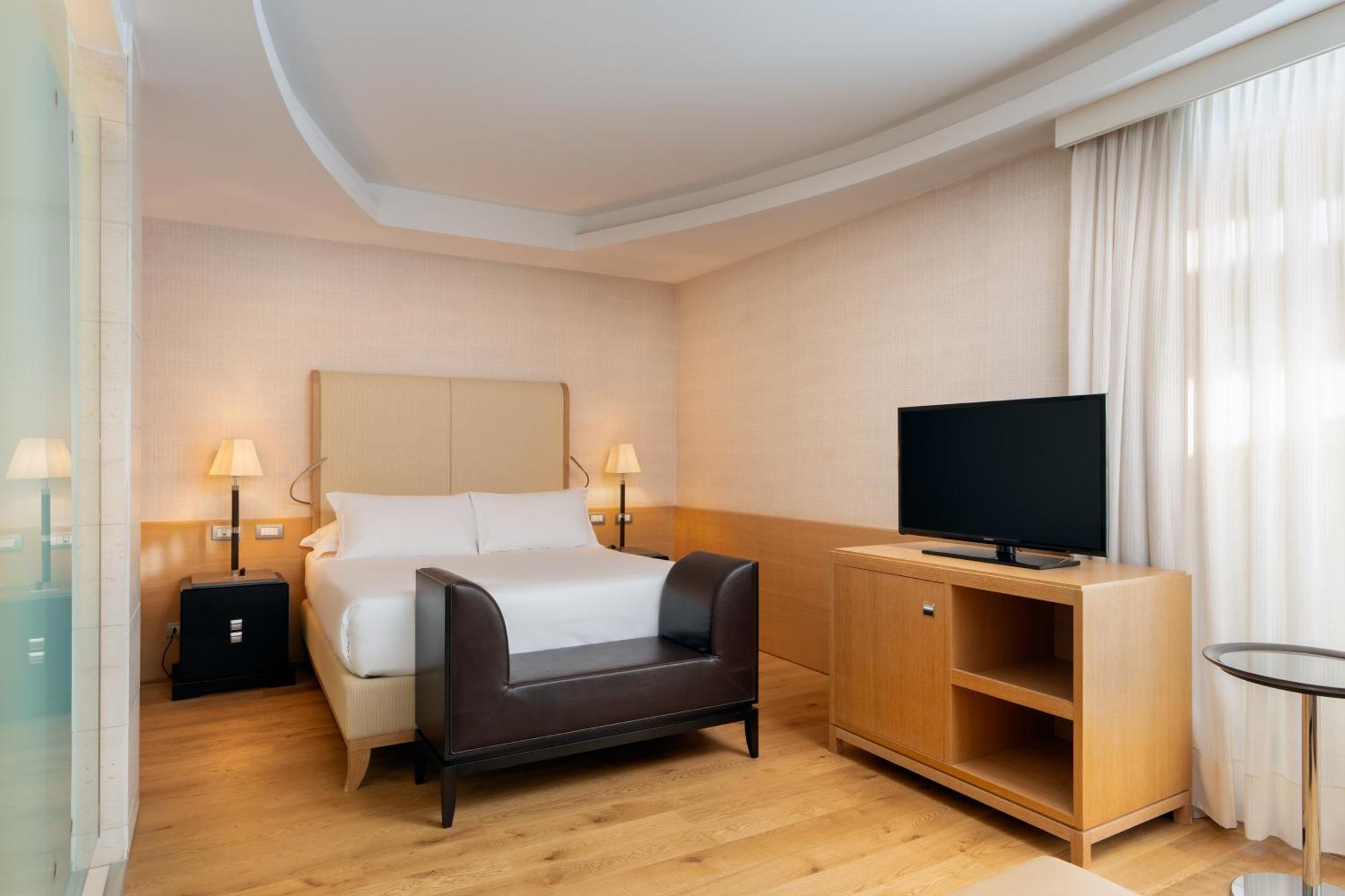 Hotel Precise House Mantegna 4*
