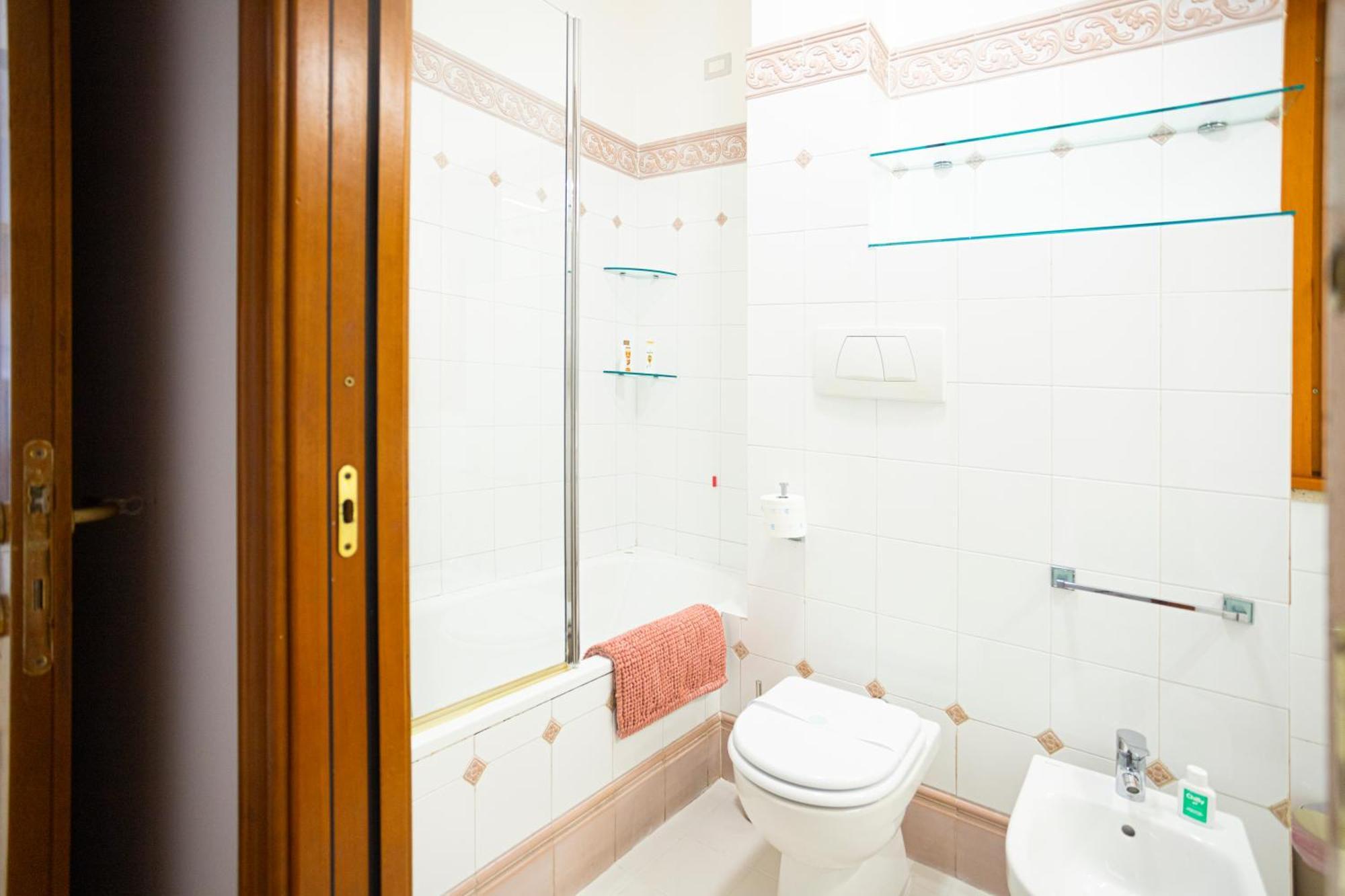 Apartment Metro A Battistini-vaticano Cuore 2bdr