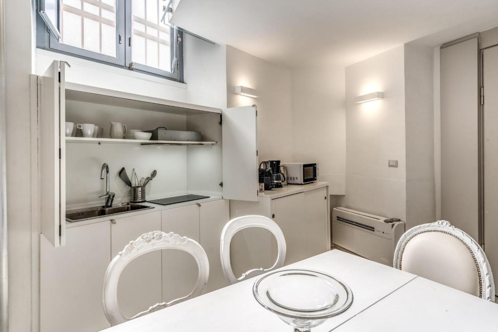Apartment Elegant Flat In The Historic Near Colosseum! Rome