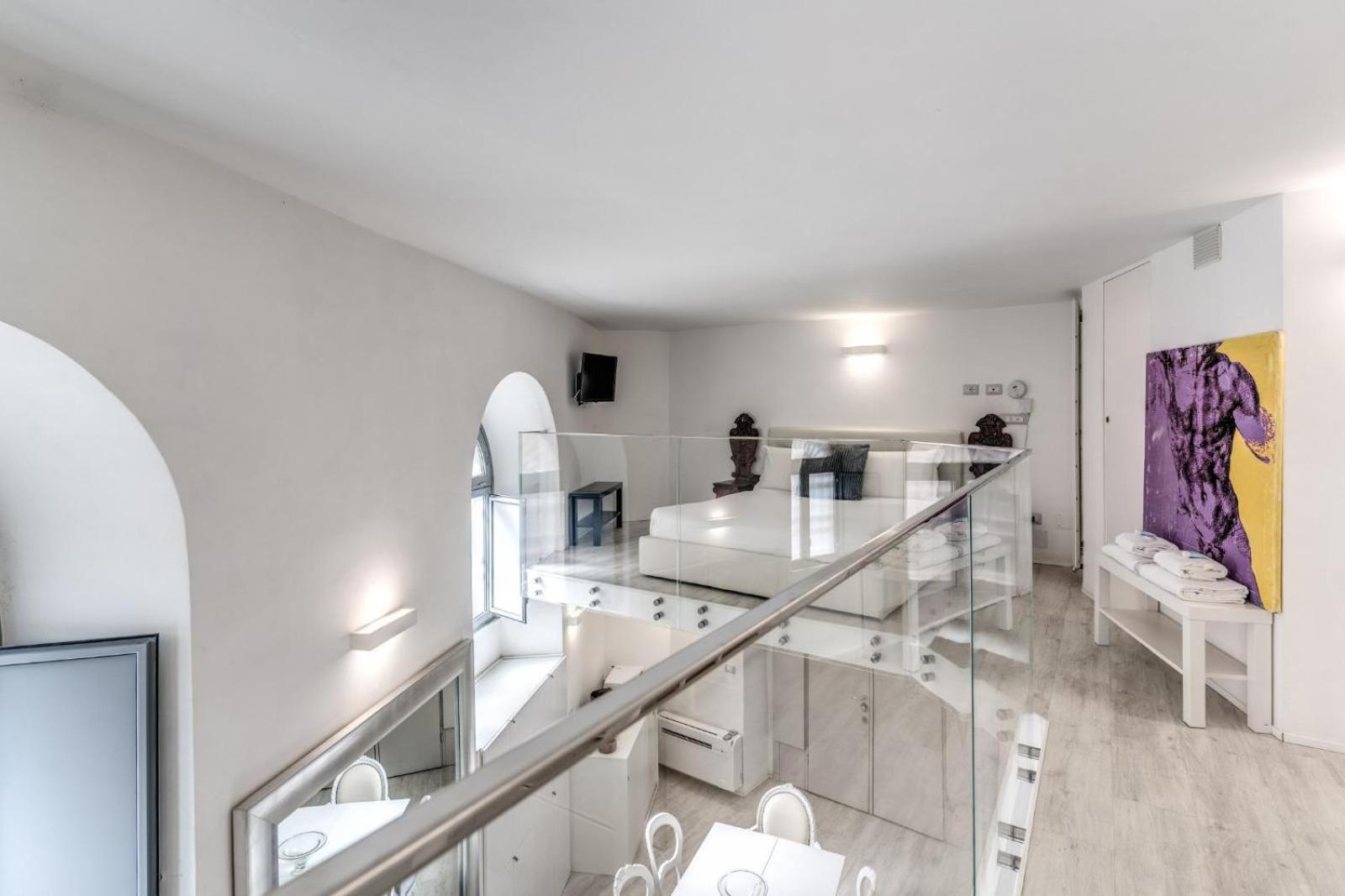 Elegant Flat In The Historic Near Colosseum! Rome