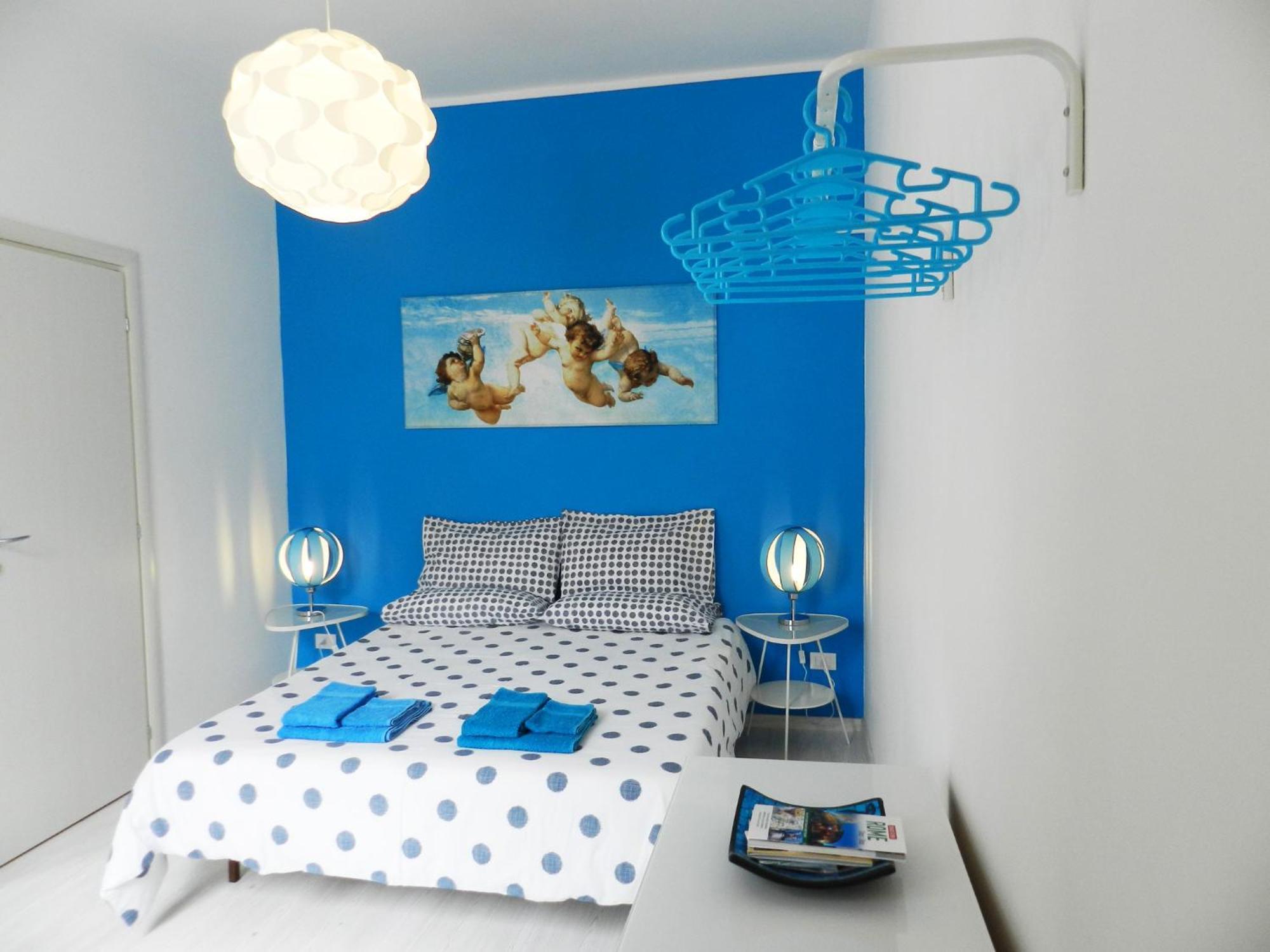 Holiday home Lovely Blue Subway A Easy To Get Center