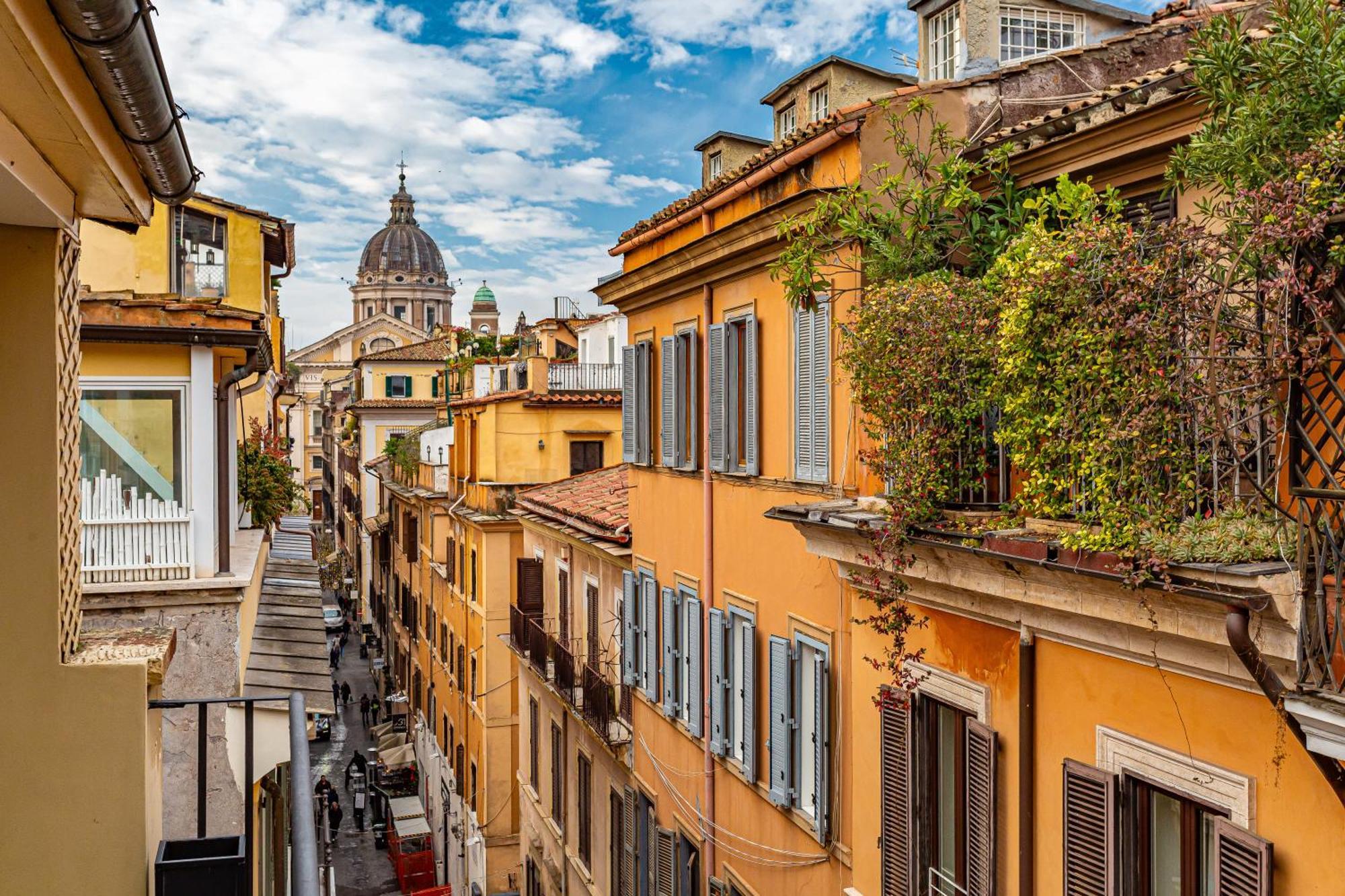 Luxury Over Time Apartment Rome