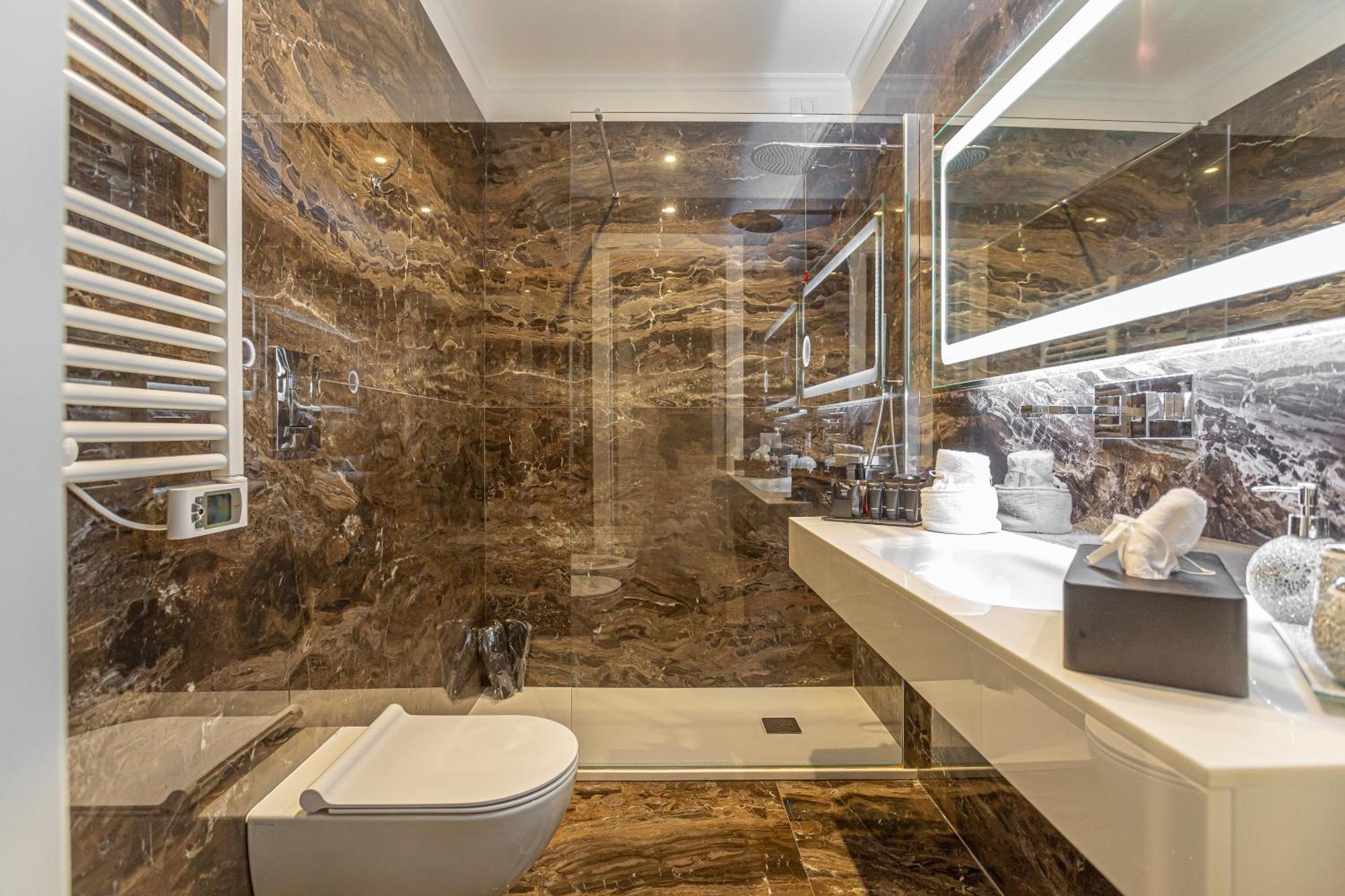 Luxury Over Time Rome