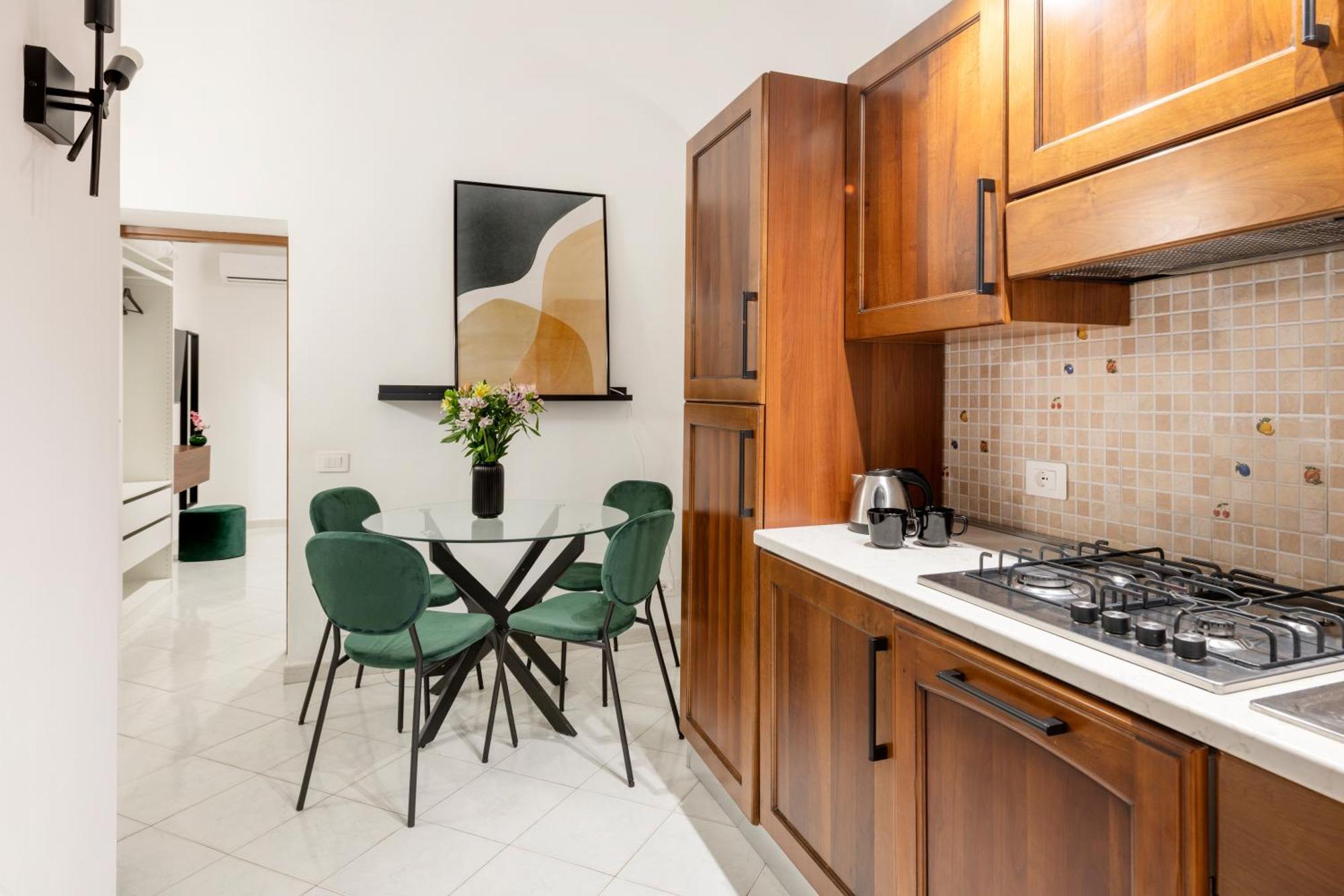 White Flat Sanniti Apartment *