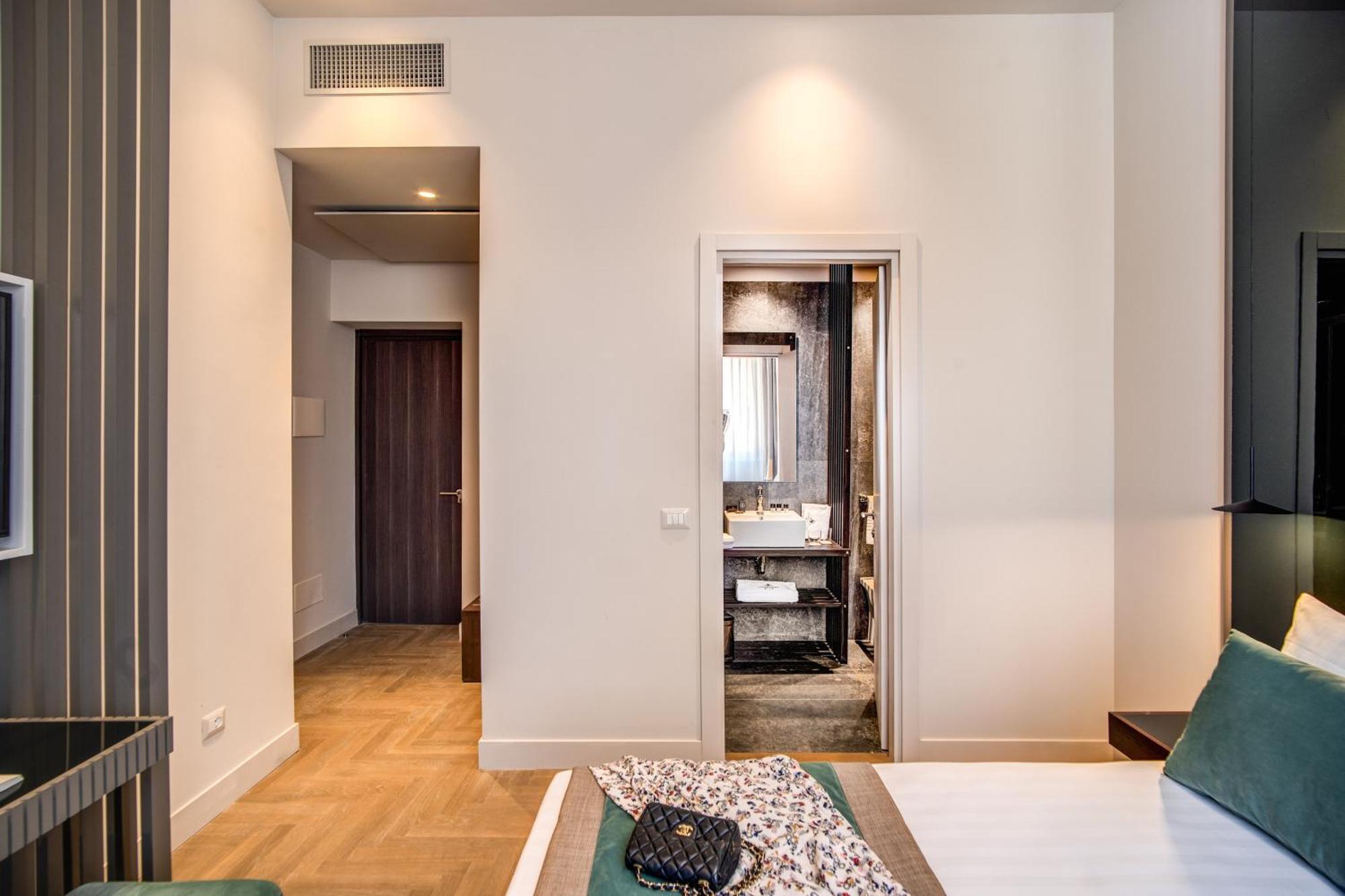 Hotel 77 Seventy-seven Luxury - Maison D'art Collection