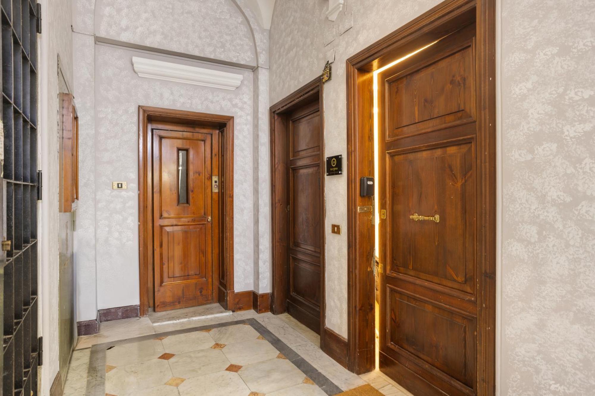 Gh Trevi Fountain Guest house