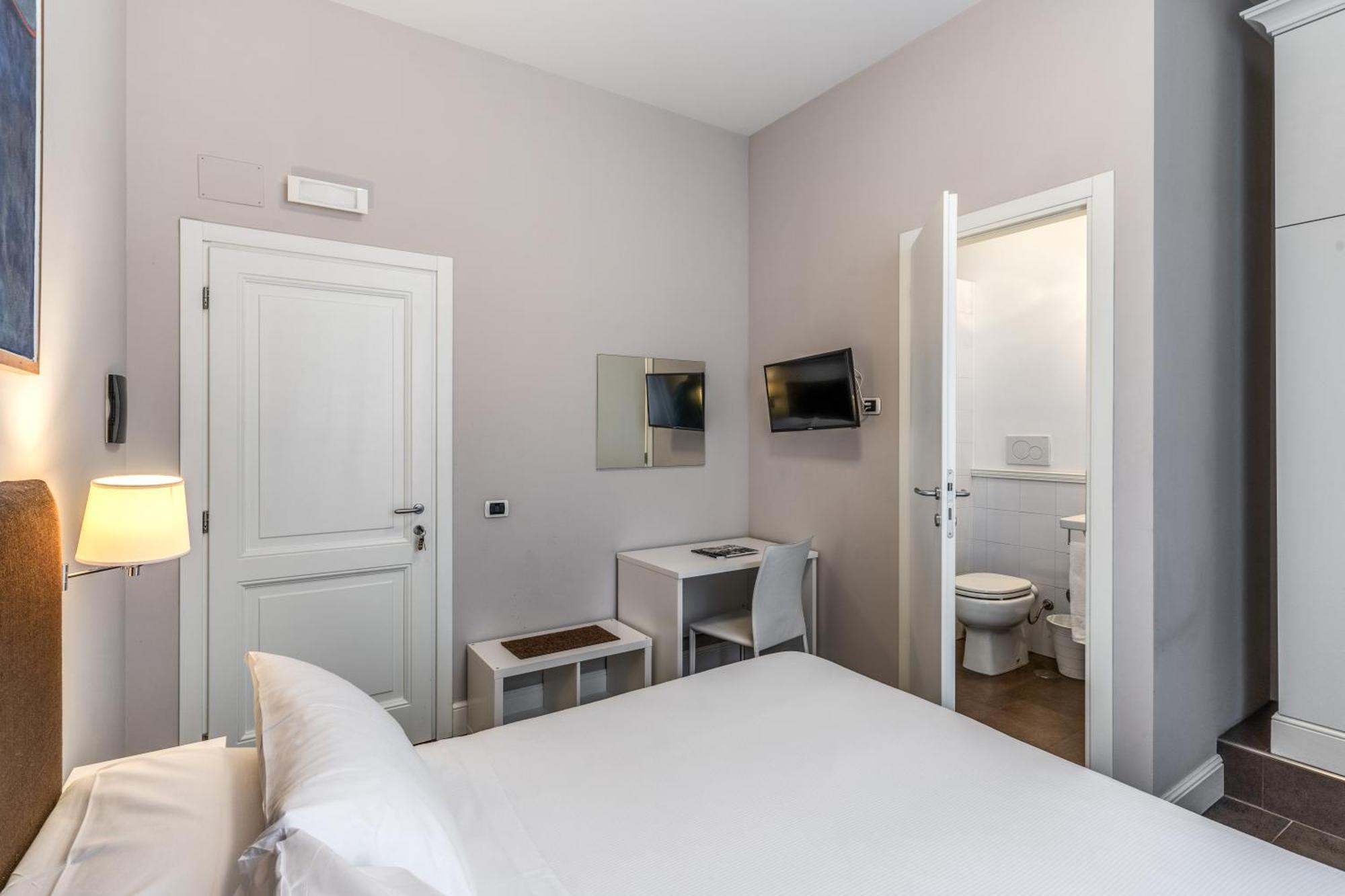 Guest house Cavour 278 2*