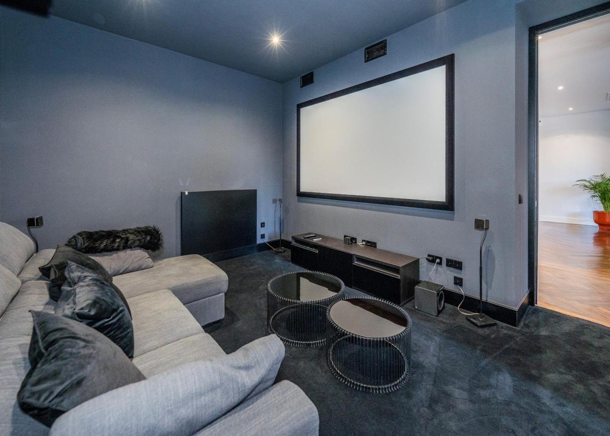 Appartamento Con Cinema 2 Camere Da Letto