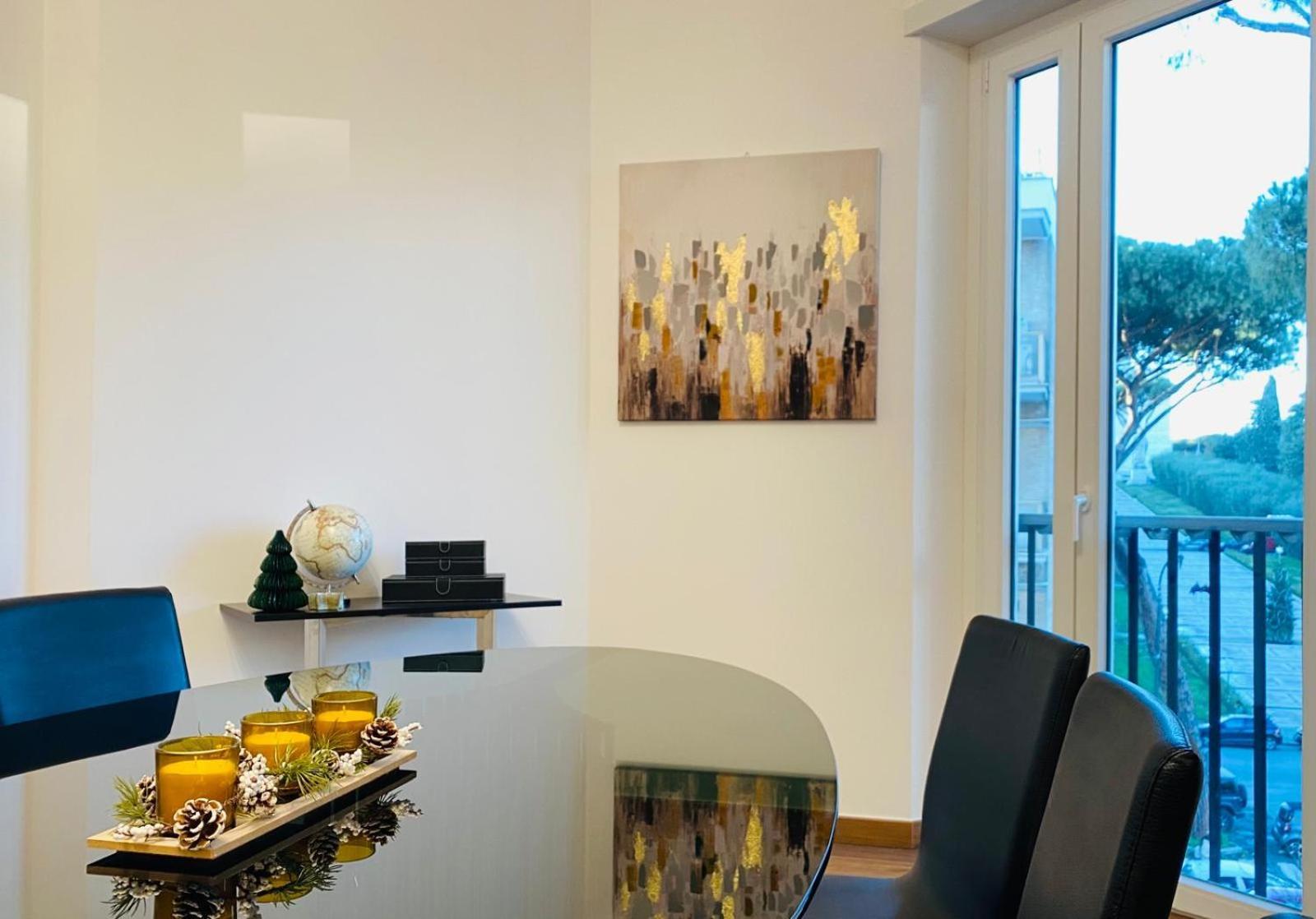 Pasteur 66 - Luxury In Apartment Rome