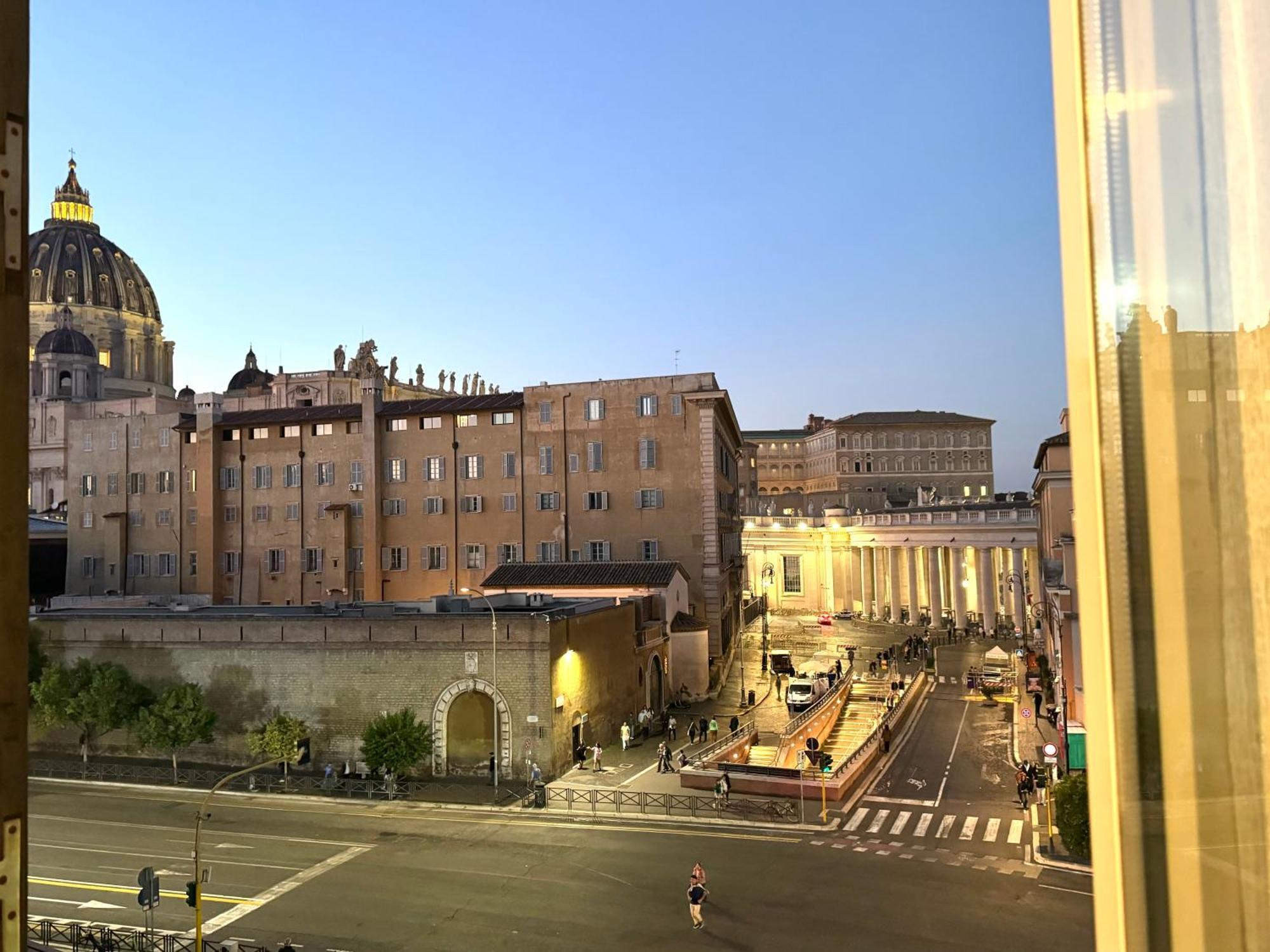 3c Domus St Peter Centro Rome
