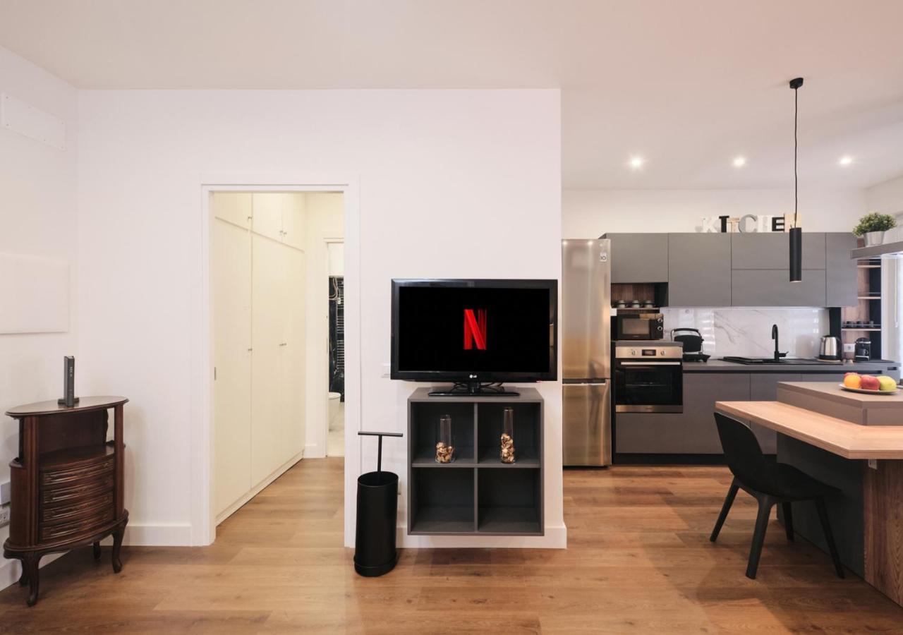 Colosseo A 15 Minuti - Elegante In Centro Apartment *