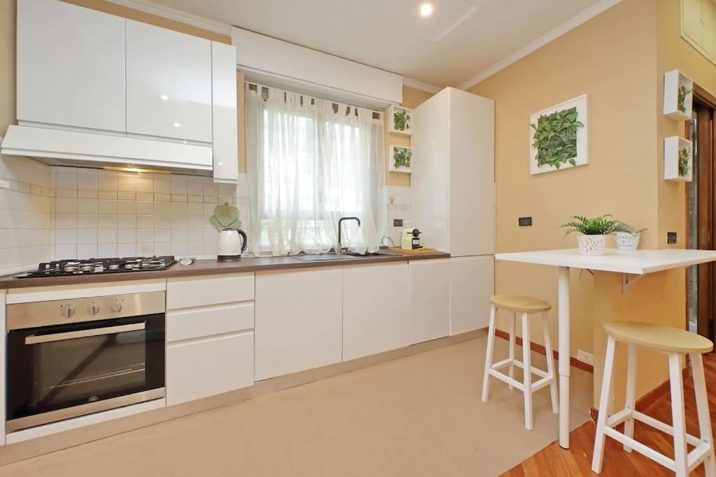 Lucky Domus Tuscolano Apartment Rome