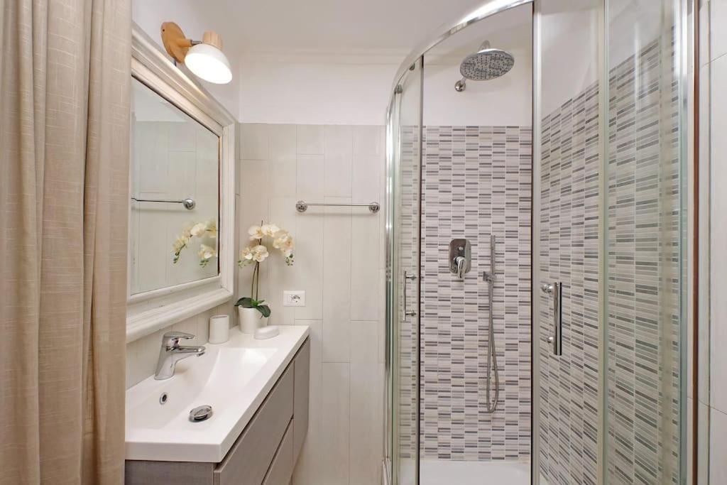 Lucky Domus Tuscolano Apartment Rome