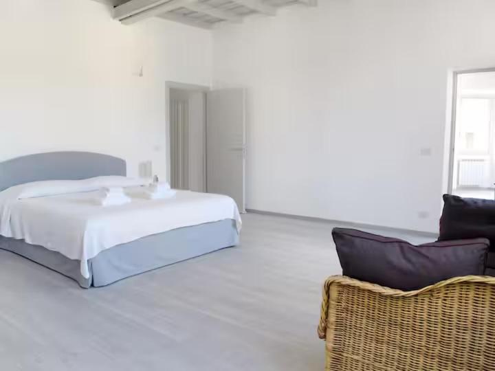 Spacious, Modern, Bright Apartment, Near Piazza Navona! Apartment Rome