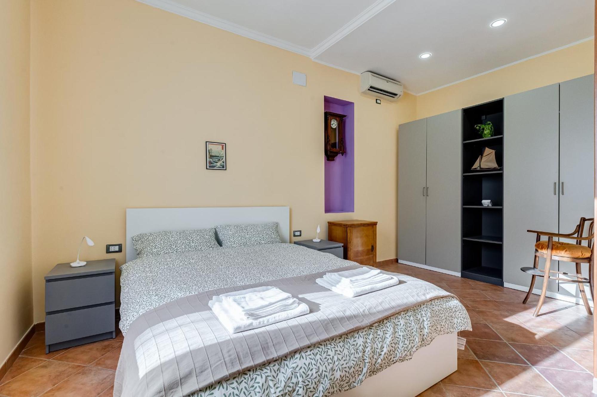 Apartment Casa Garbha Rome