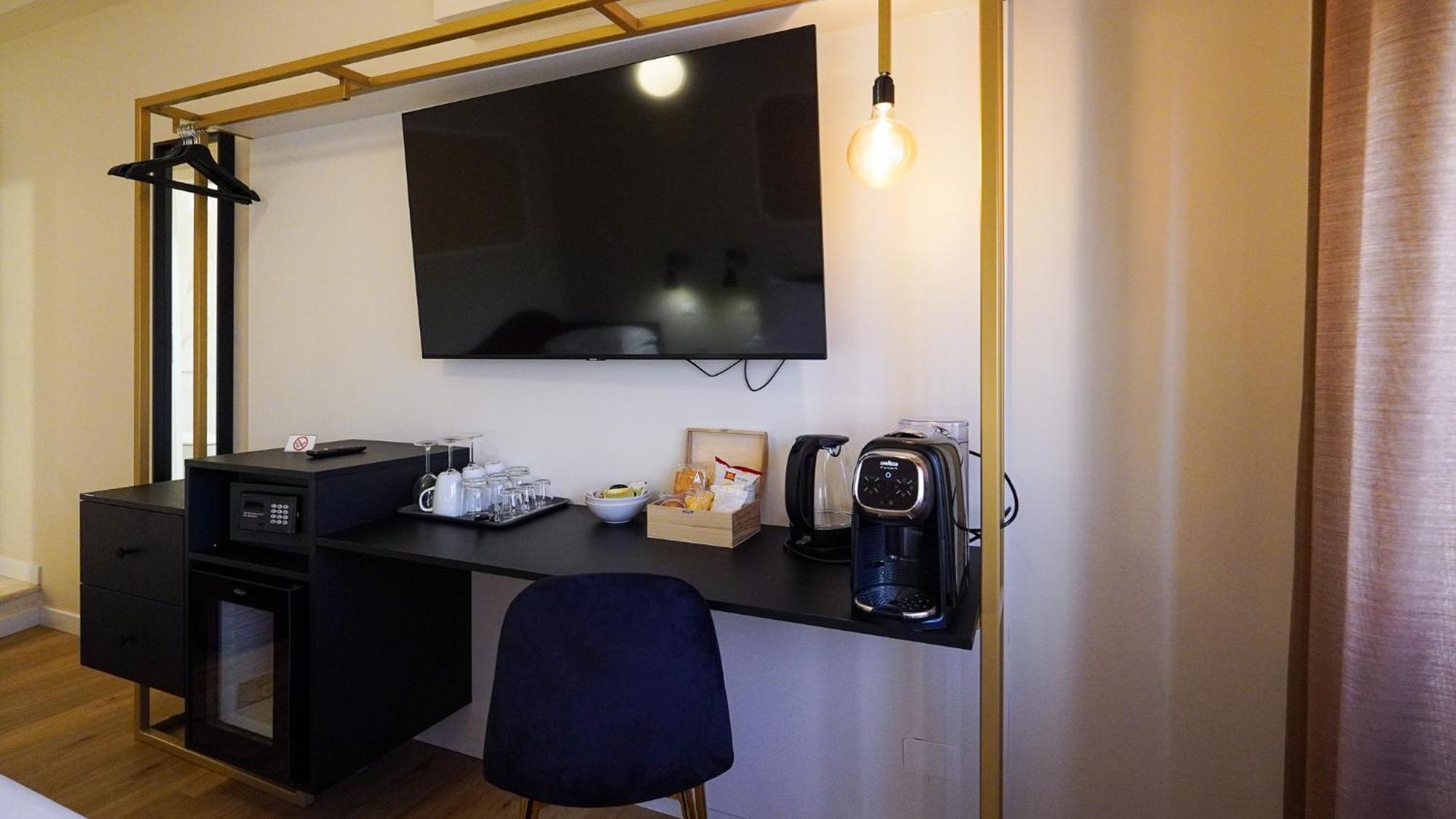 51 Guest house *
