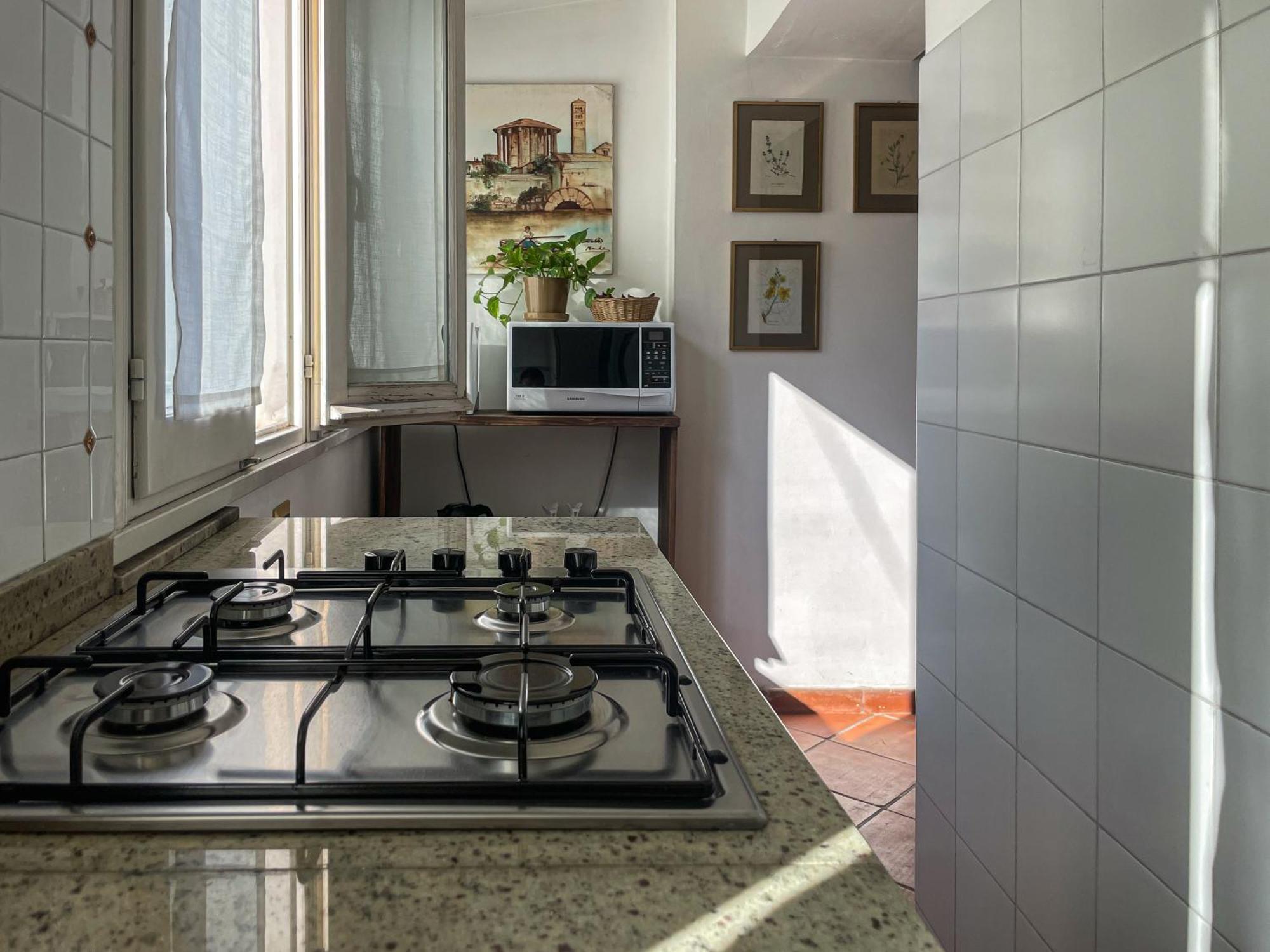 Apartment La Casa Di G - A Pochi Passi Dal Colosseo! - Affascinante E Confortevole Oasi Nel Quartiere Monti Rome