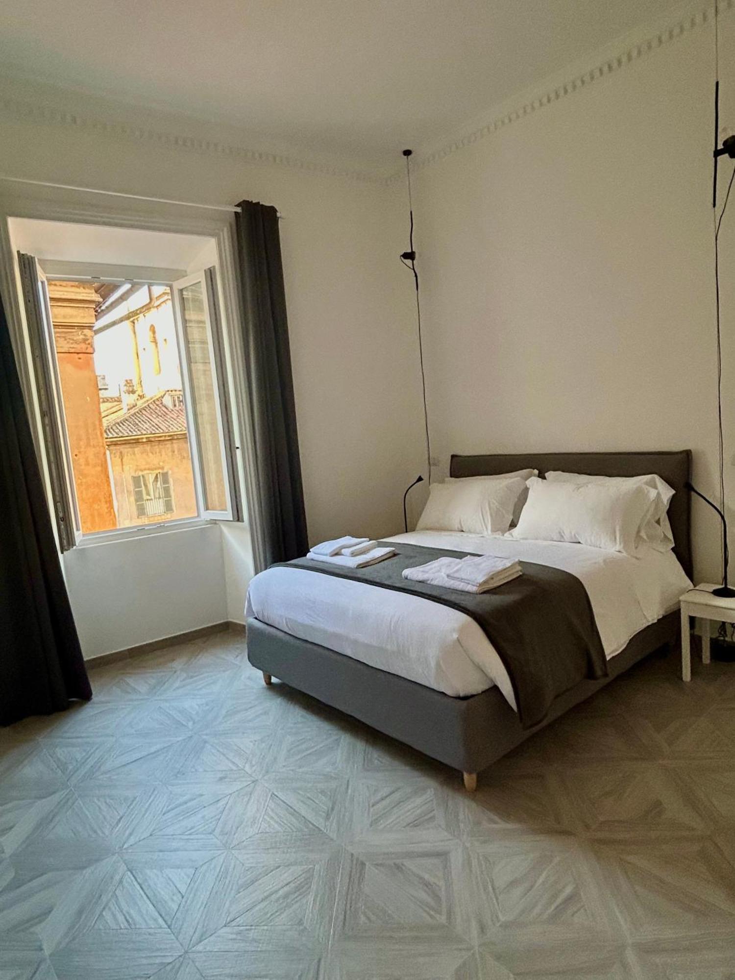 Apartment Vicolo Doria 2 Rome