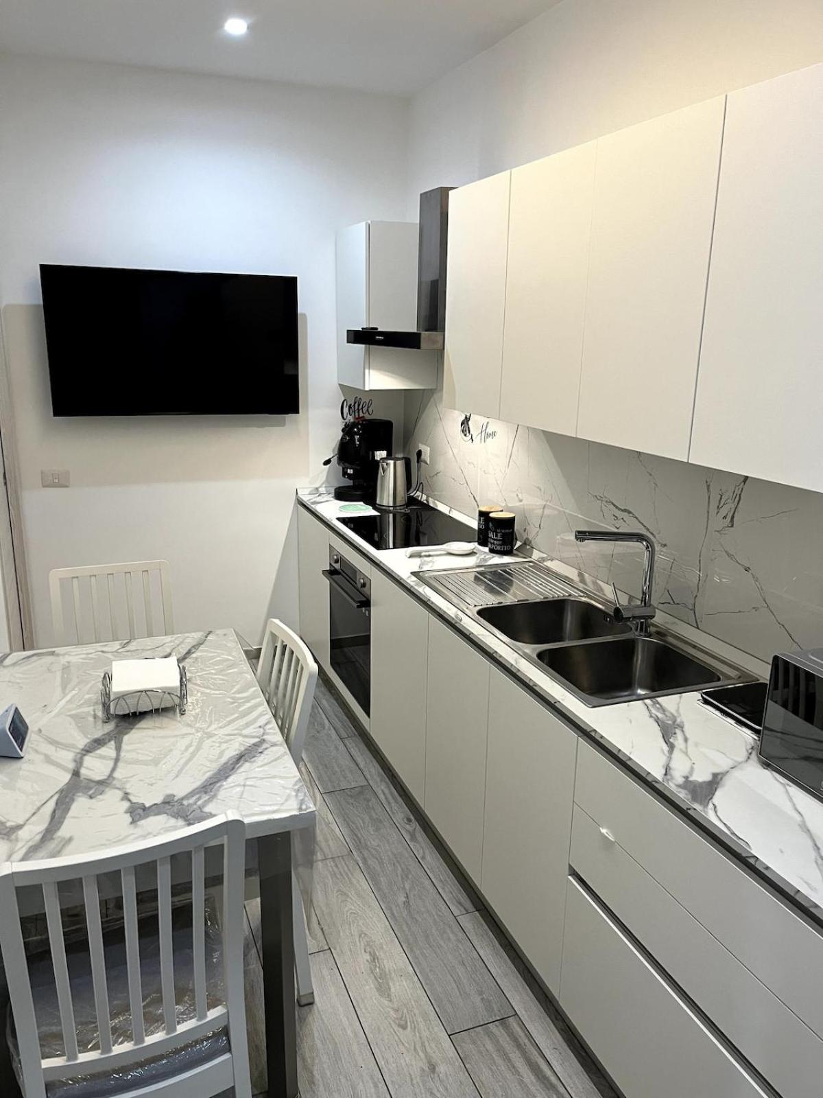 Homestay Domus Acquedotti Rome