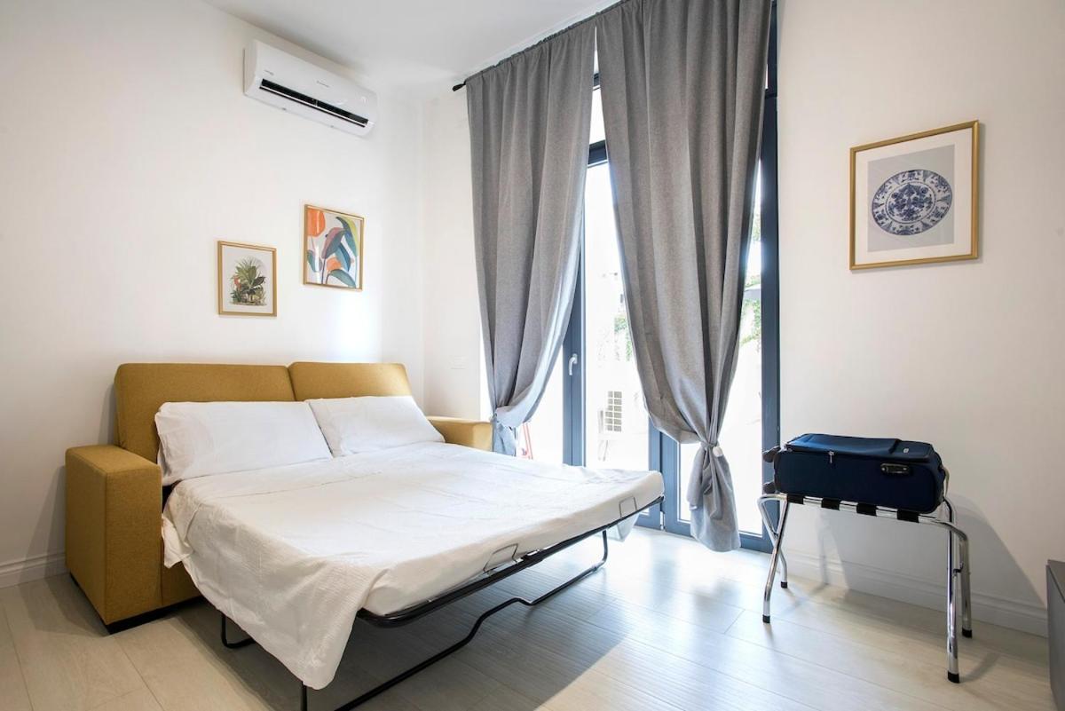 Urban Oasis With Patio For 5 Guests - Reserved Parking - Termini Apartment