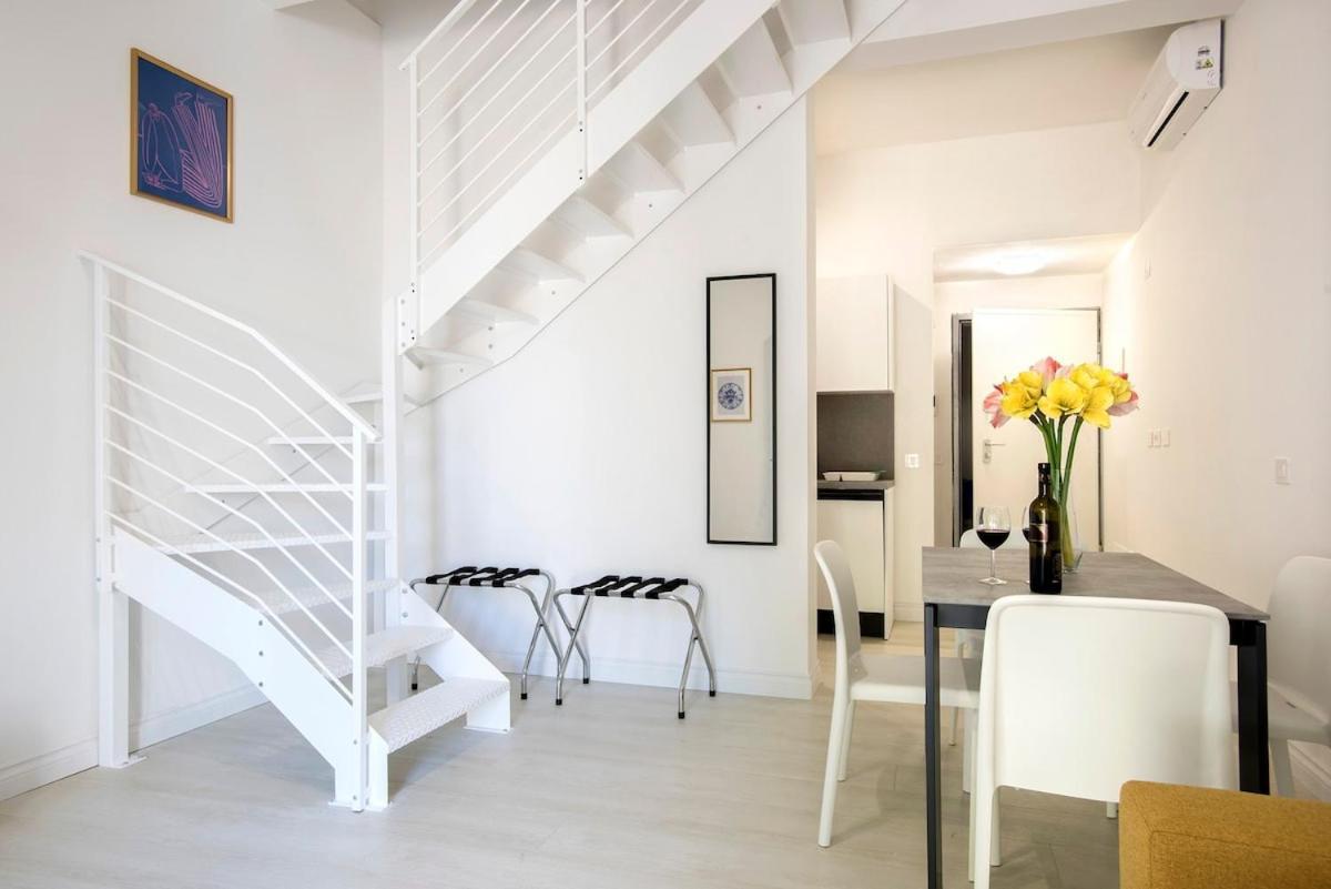 Apartment Urban Oasis With Patio For 5 Guests - Reserved Parking - Termini *