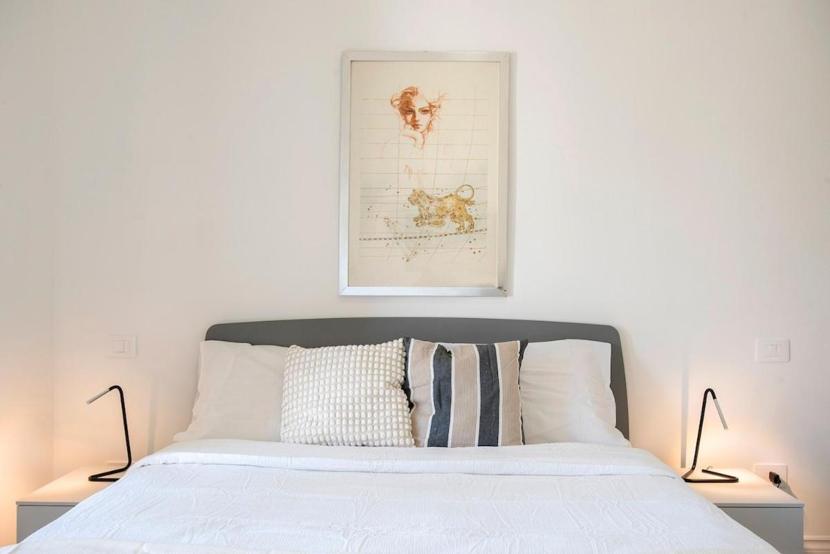 Urban Oasis With Patio For 5 Guests - Reserved Parking - Termini Rome