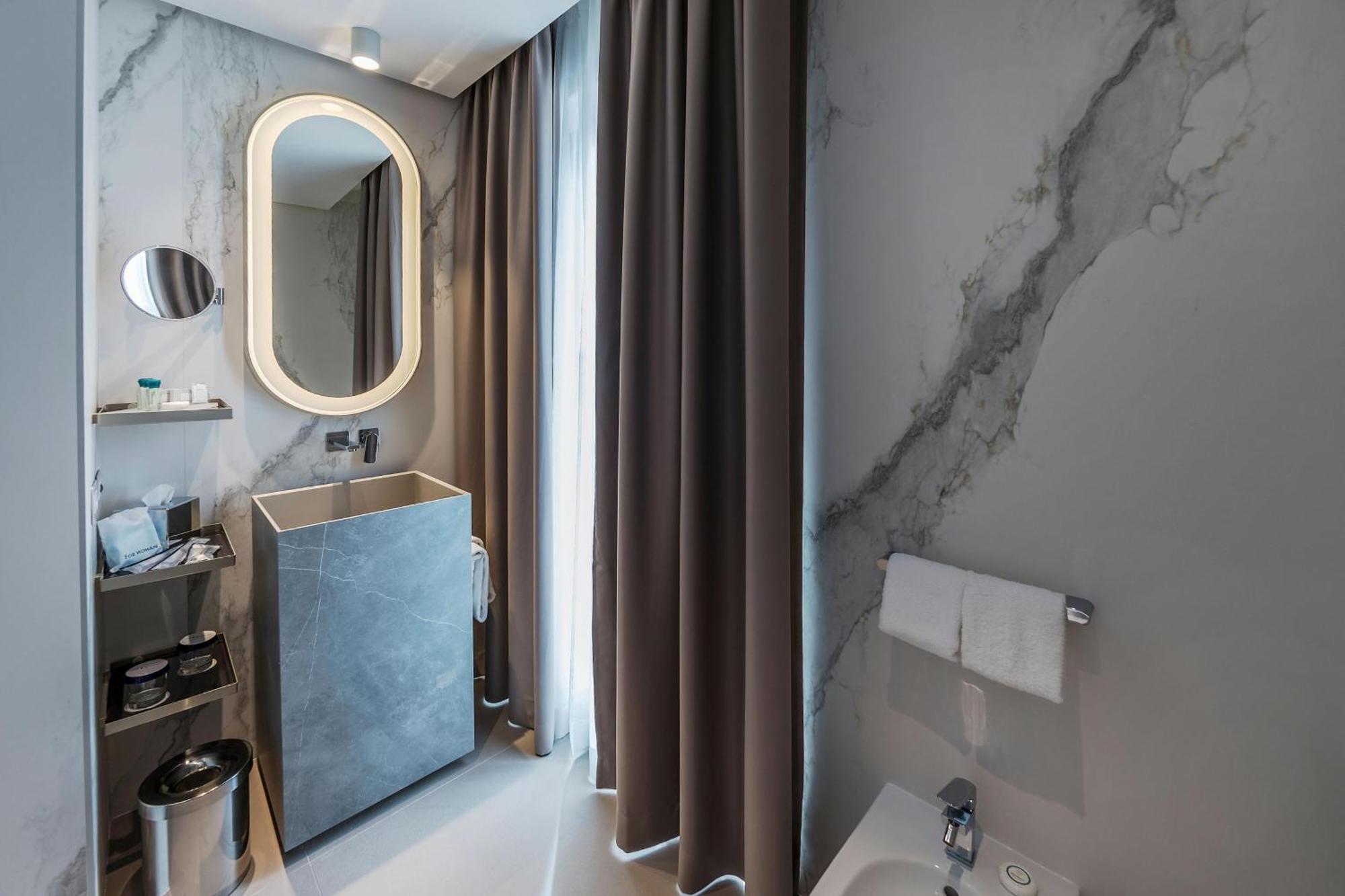 Hotel The Regency, Rome, A Tribute Portfolio