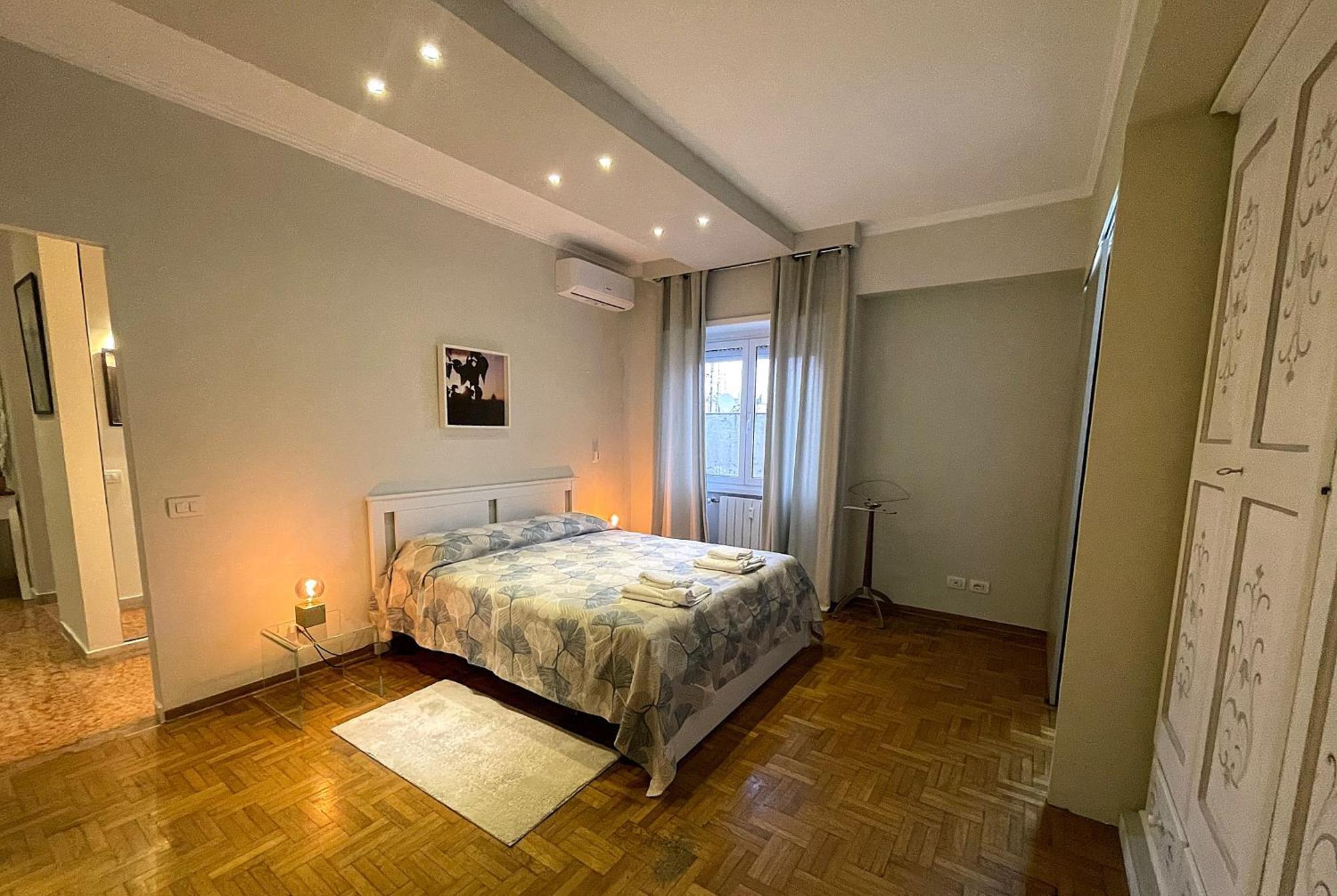 Apartment La Casa Libre Metro A Colli Albani 350 M Rome