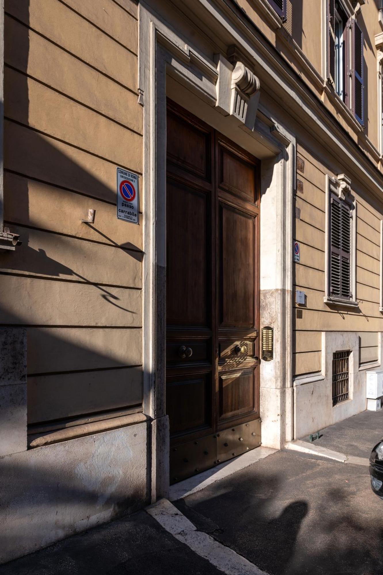 Apartment Borghese Design *