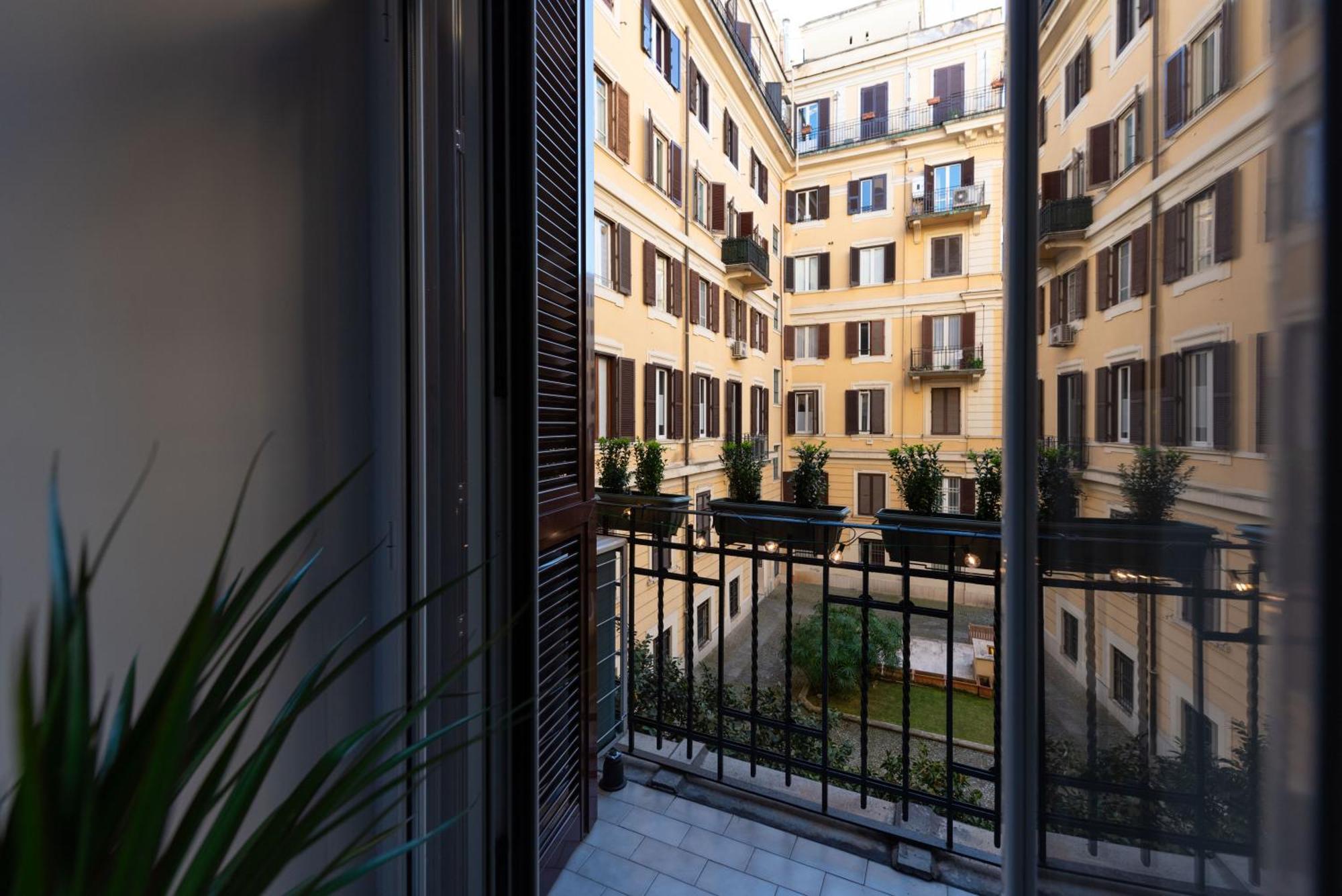 Borghese Design Apartment Rome