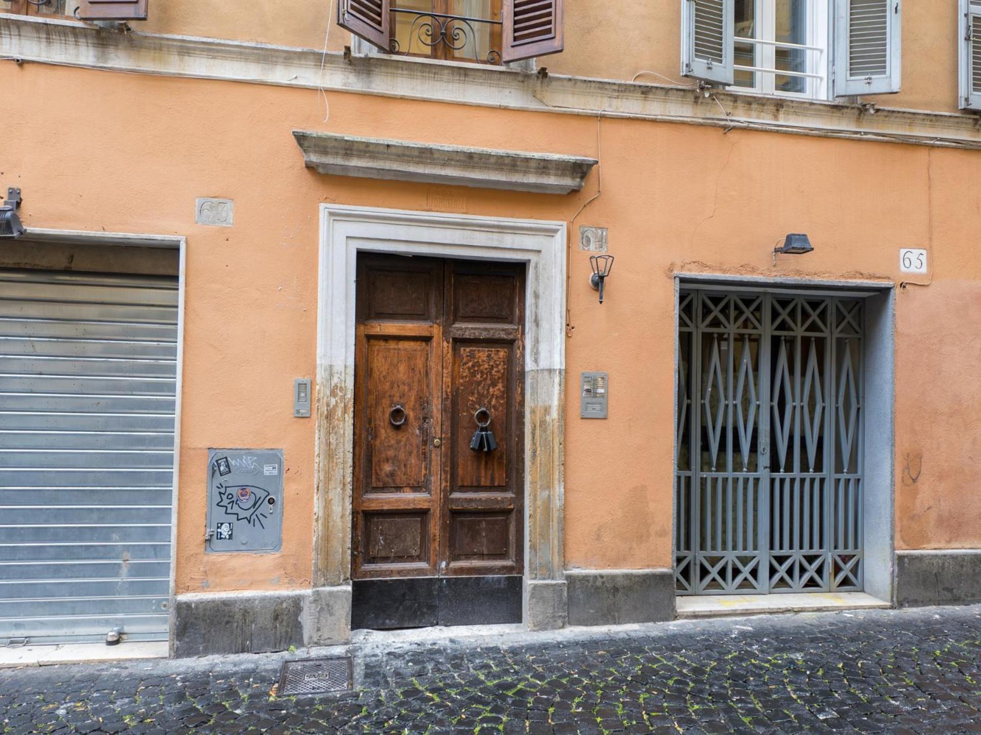 The Rent - Peaceful Oasis With Garden And Jacuzzi Near The Colosseum Apartment Rome
