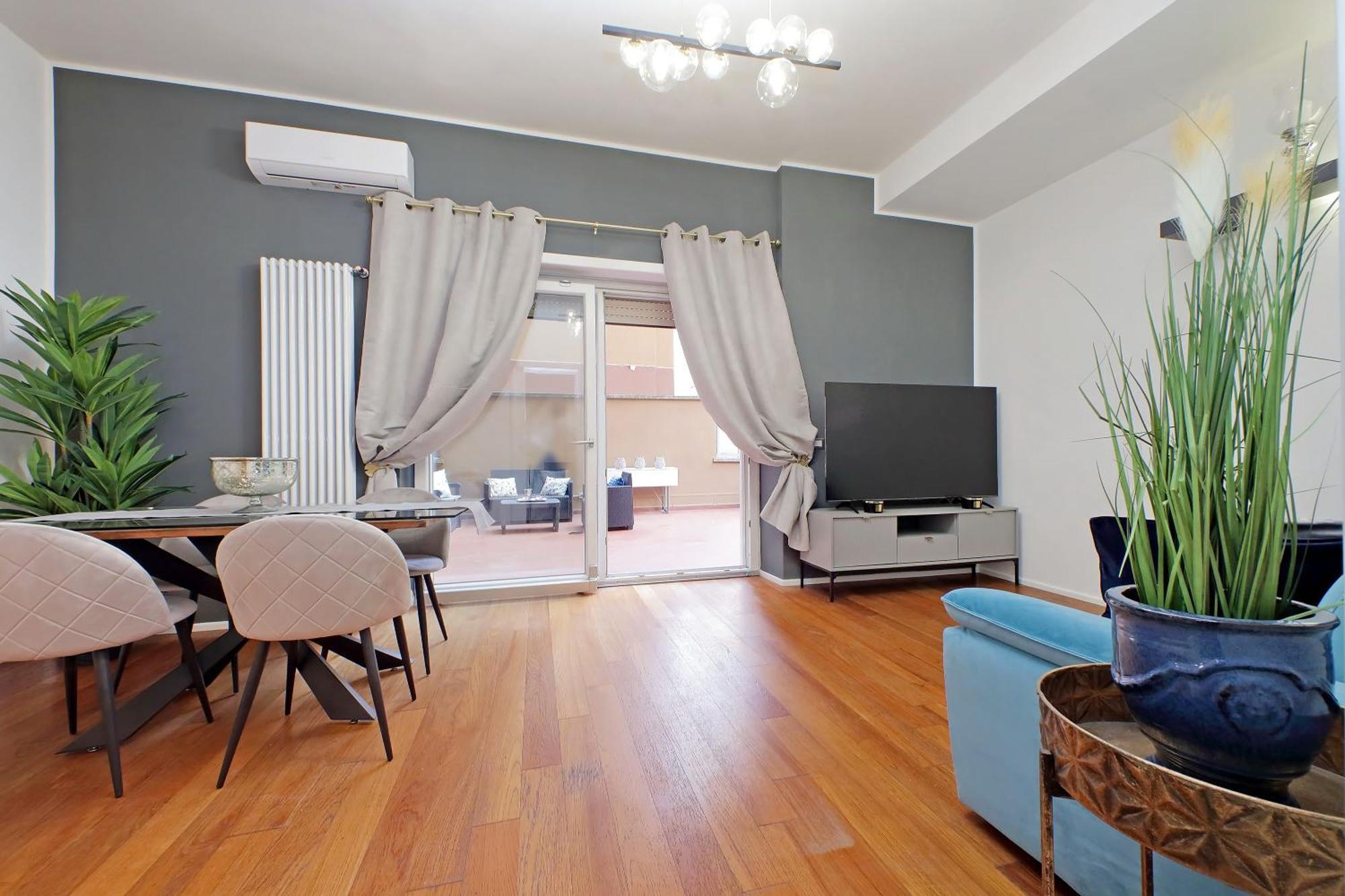 Apartment New With Terrace - 150m Metro A *