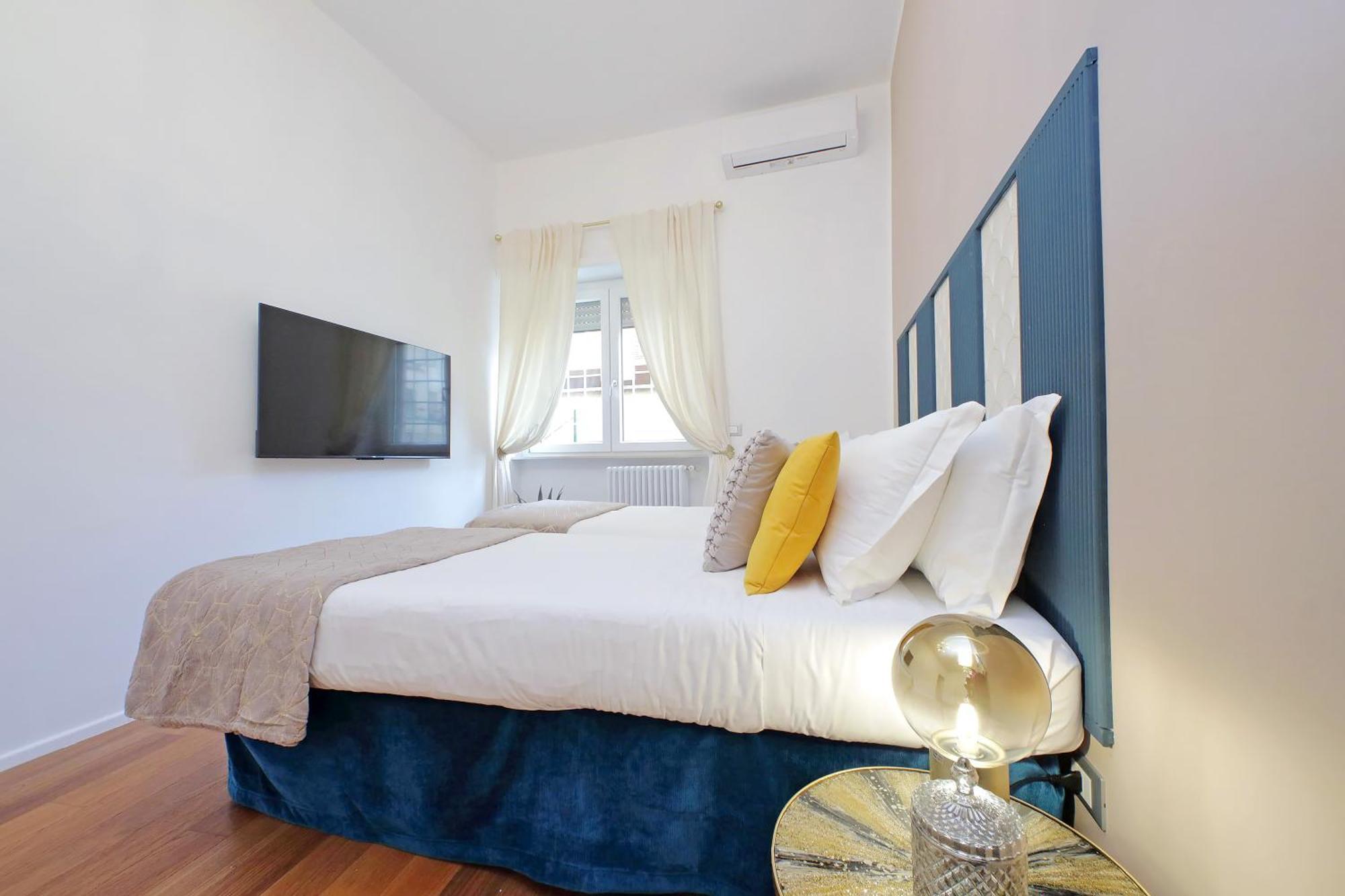 New With Terrace - 150m Metro A Apartment Rome