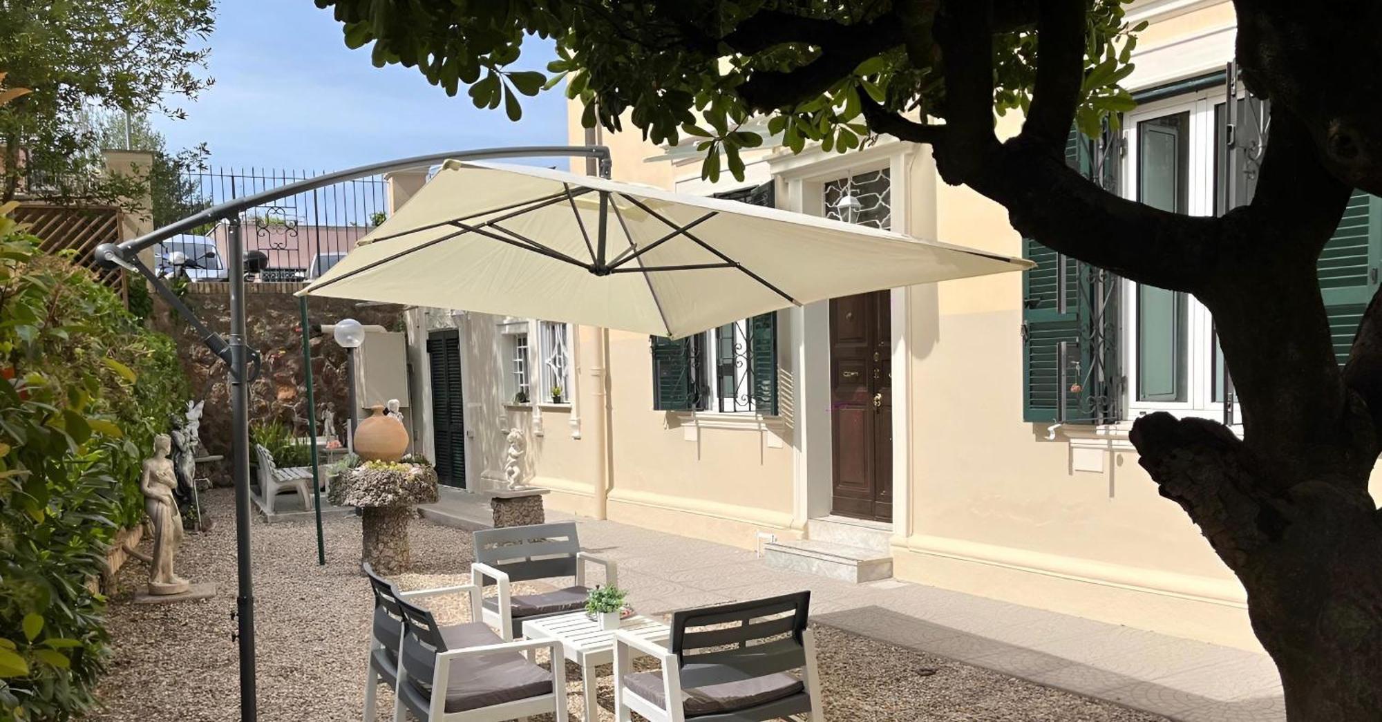 Garden House Holiday home *