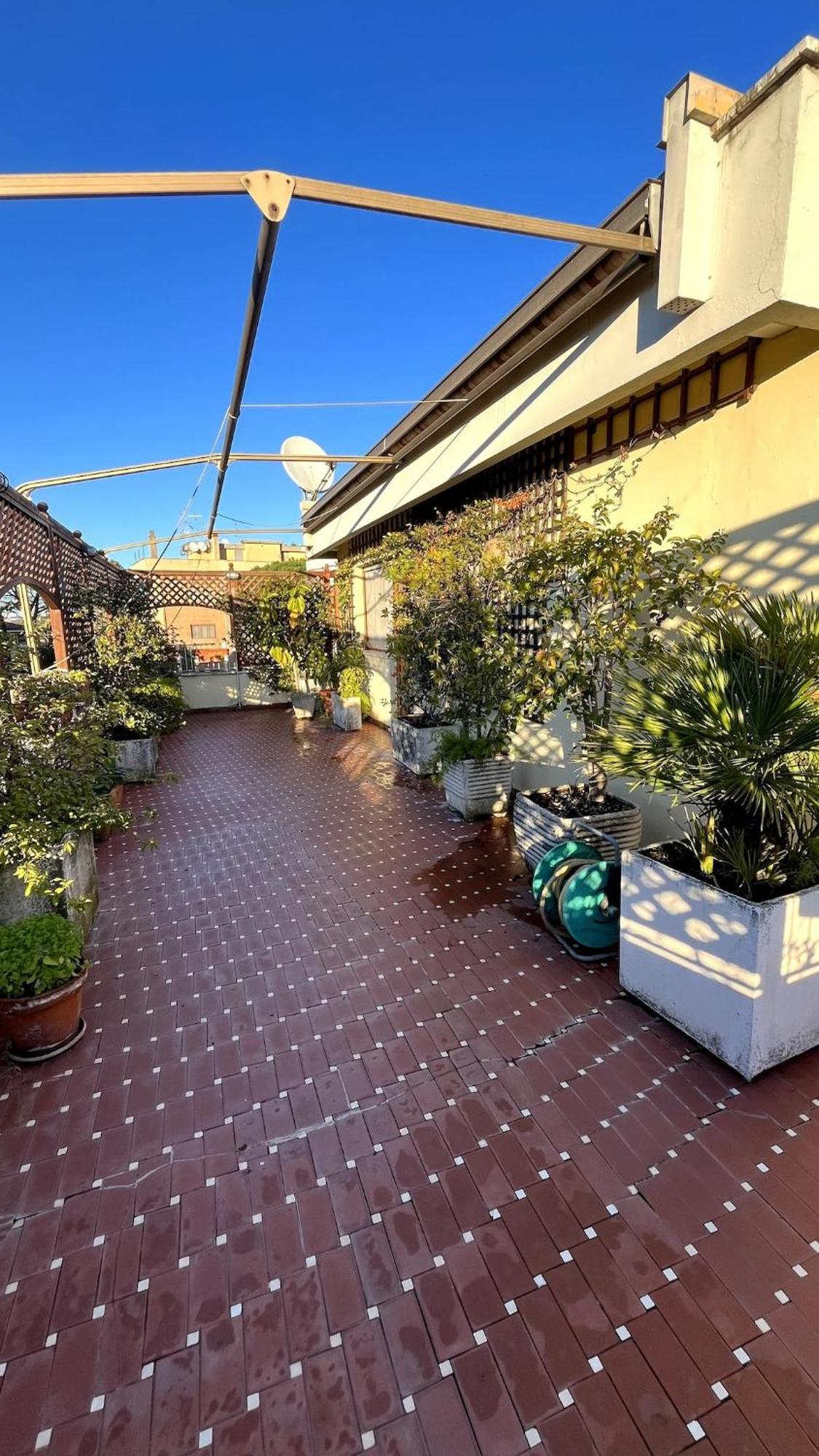 Penthouse-terrazzo Panoramico Apartment Rome