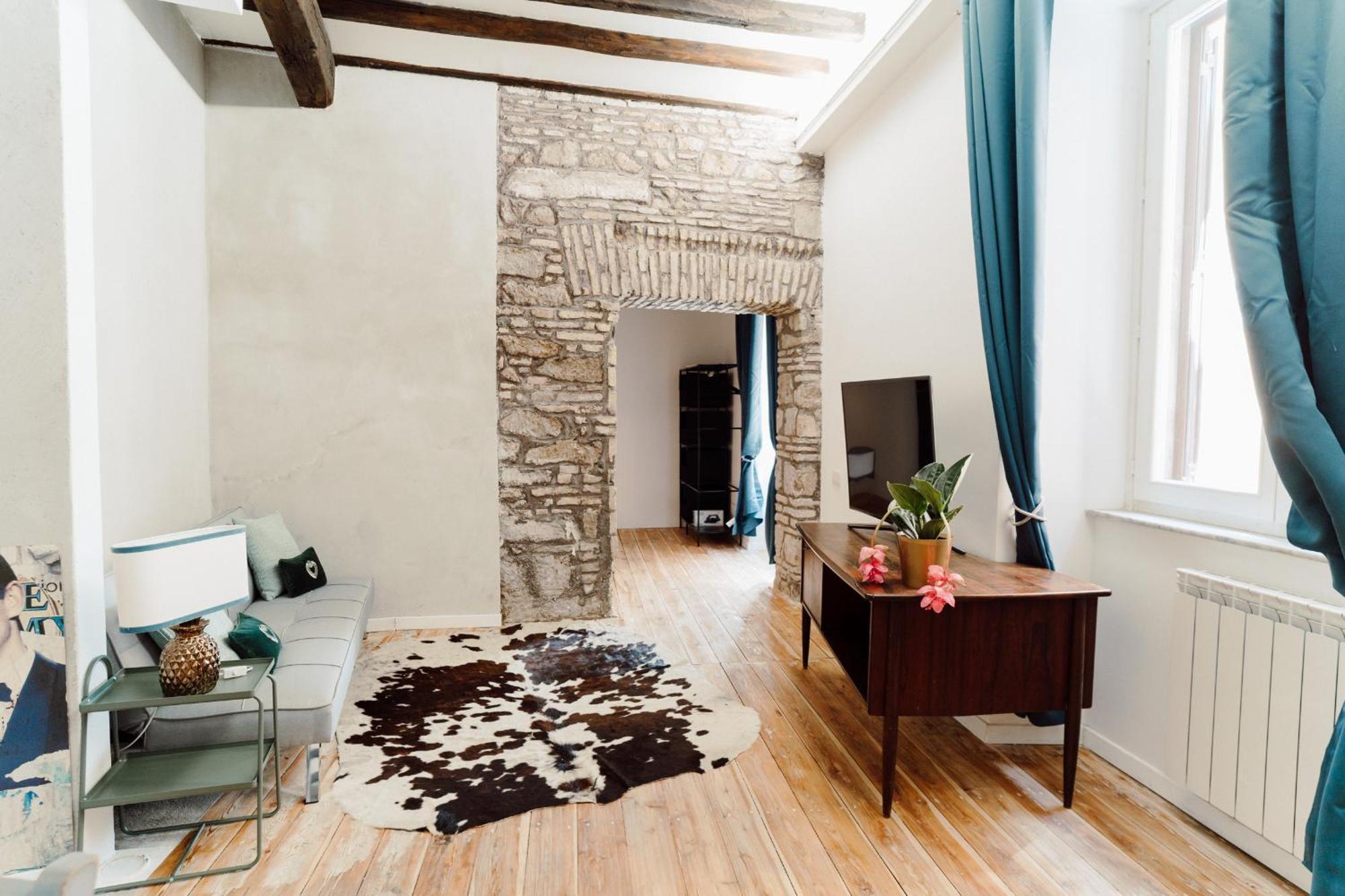 Monti Urban Loft Apartment