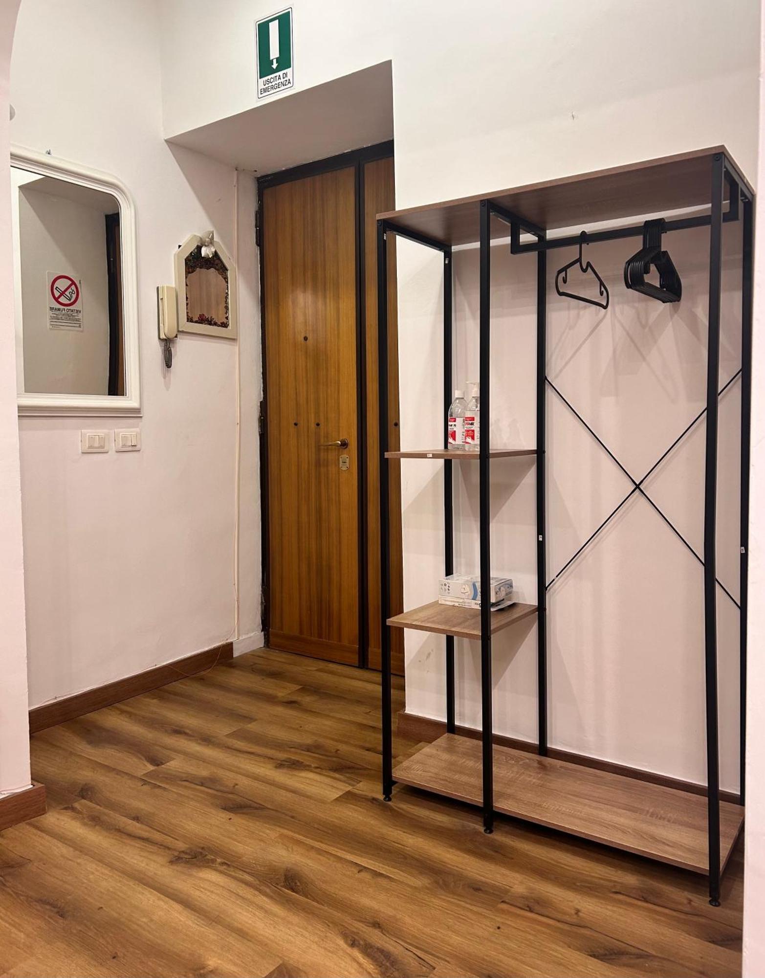 Termini With Terrace Apartment *