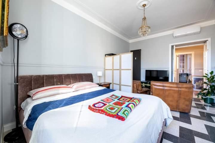 Apartment Realty Company Vittoria Rome