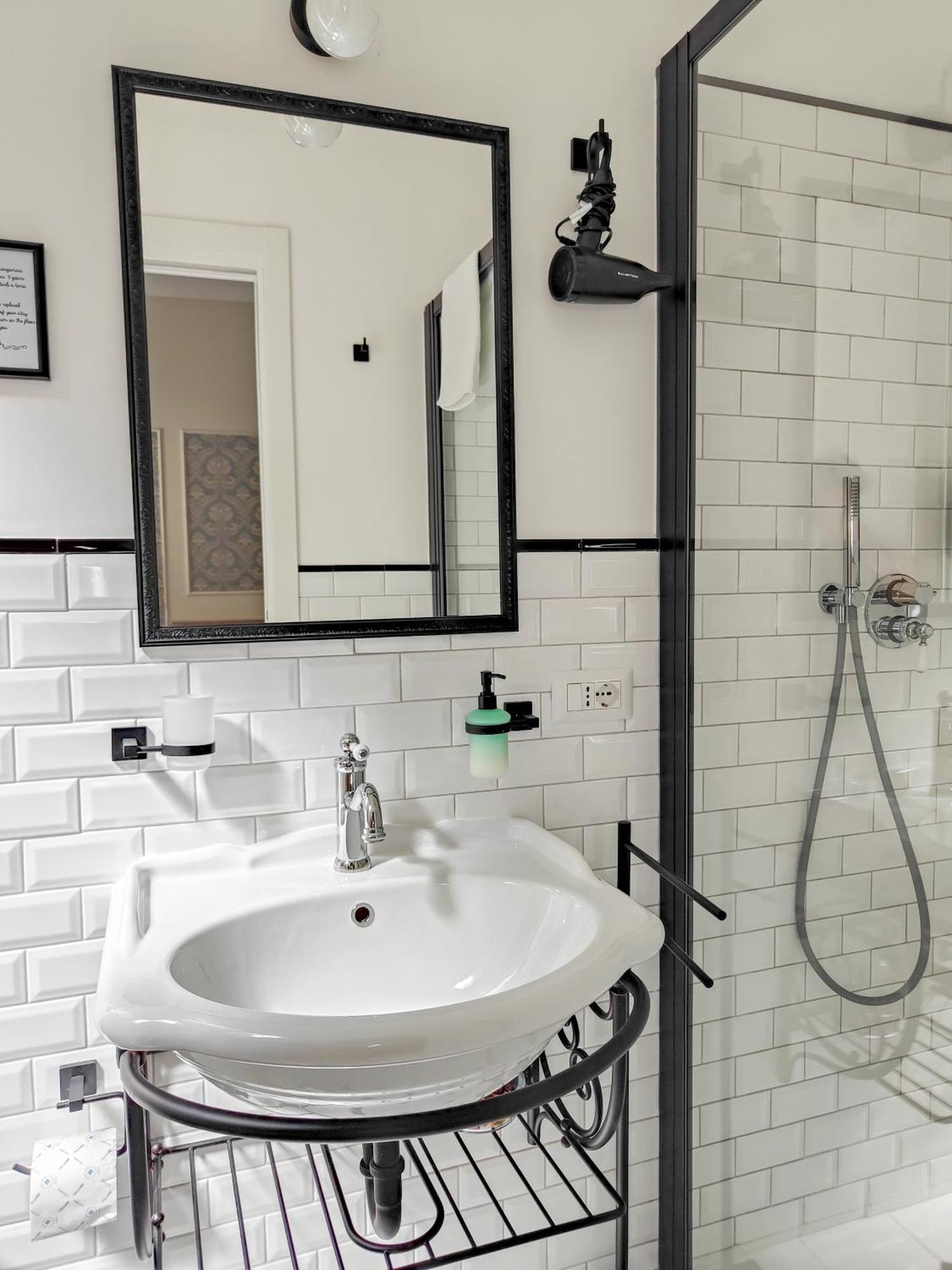 Maison Bonheur Bed & Breakfast *